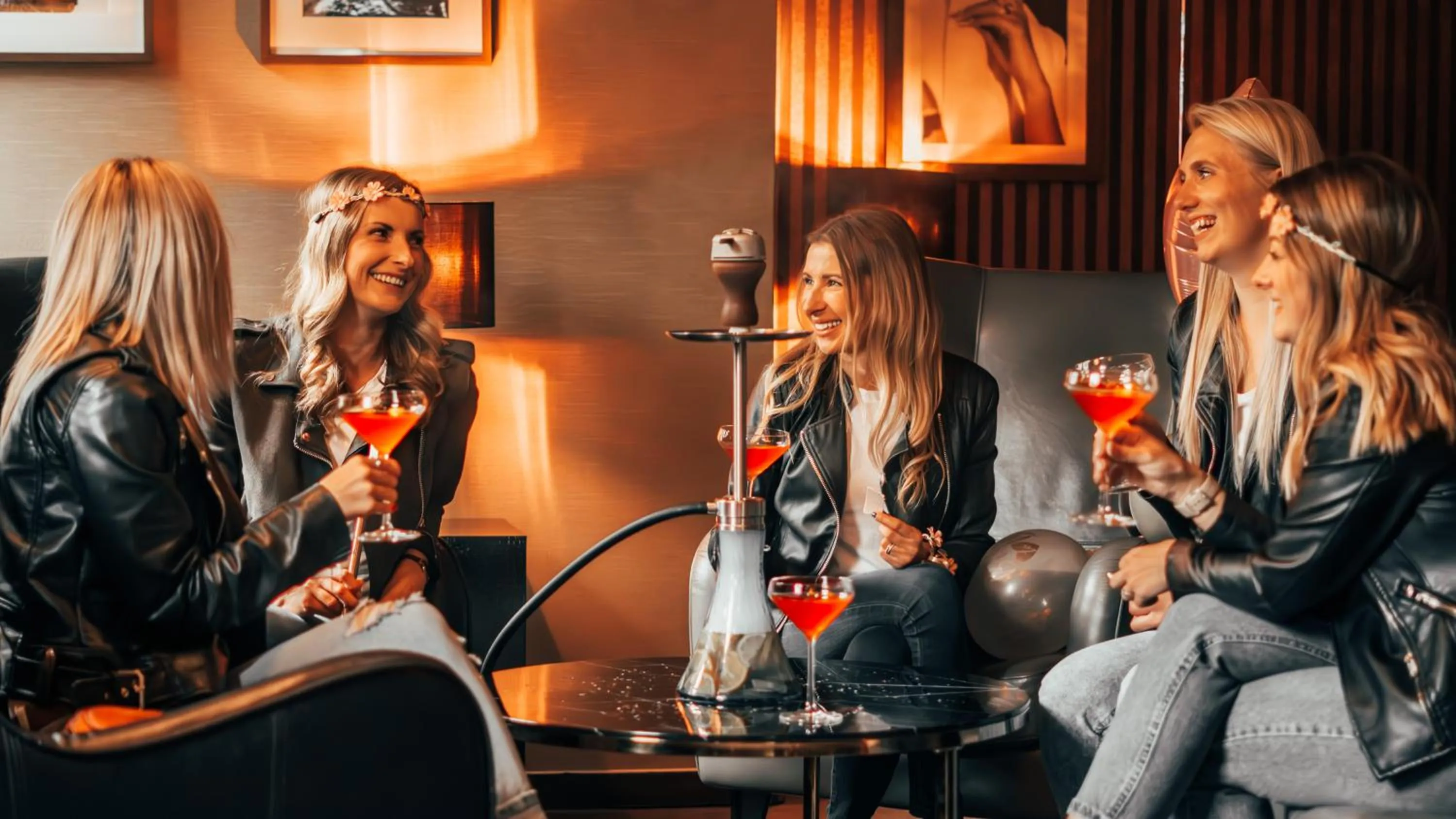 Lounge or bar in Hotel Savoy Špindlerův Mlýn