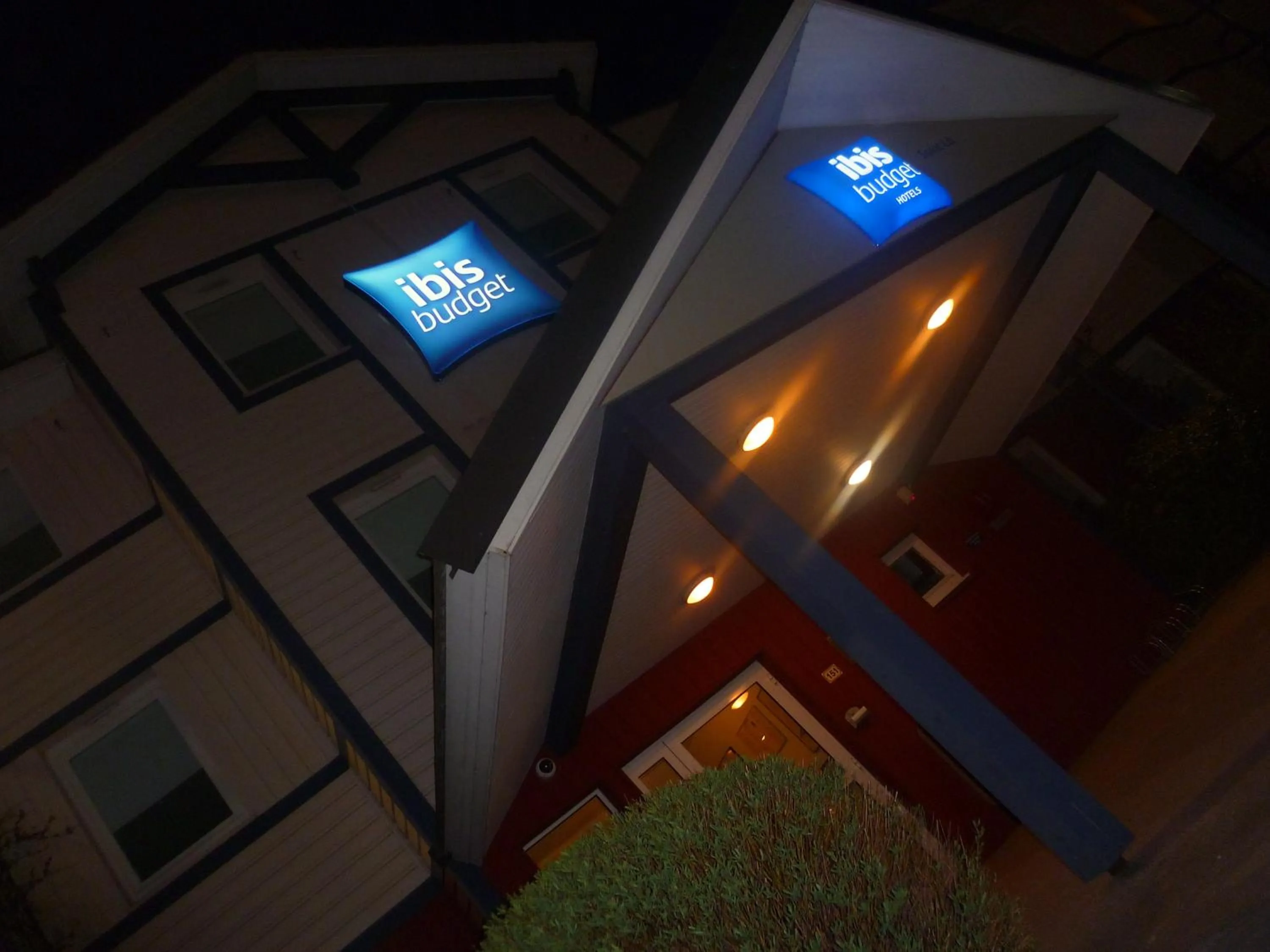 Facade/entrance in ibis budget Saint Lô