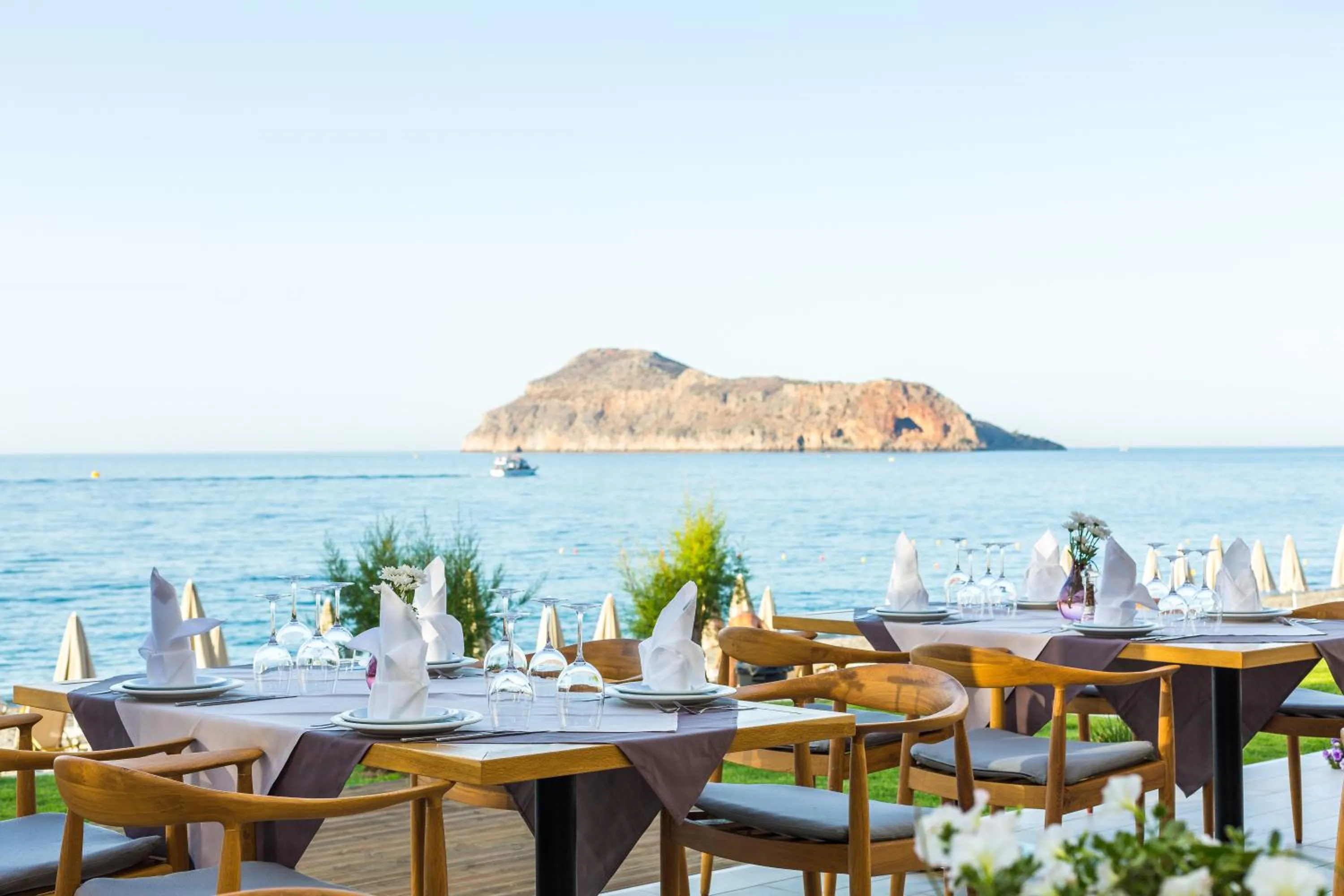 Restaurant/places to eat in Blue Dome Hotel