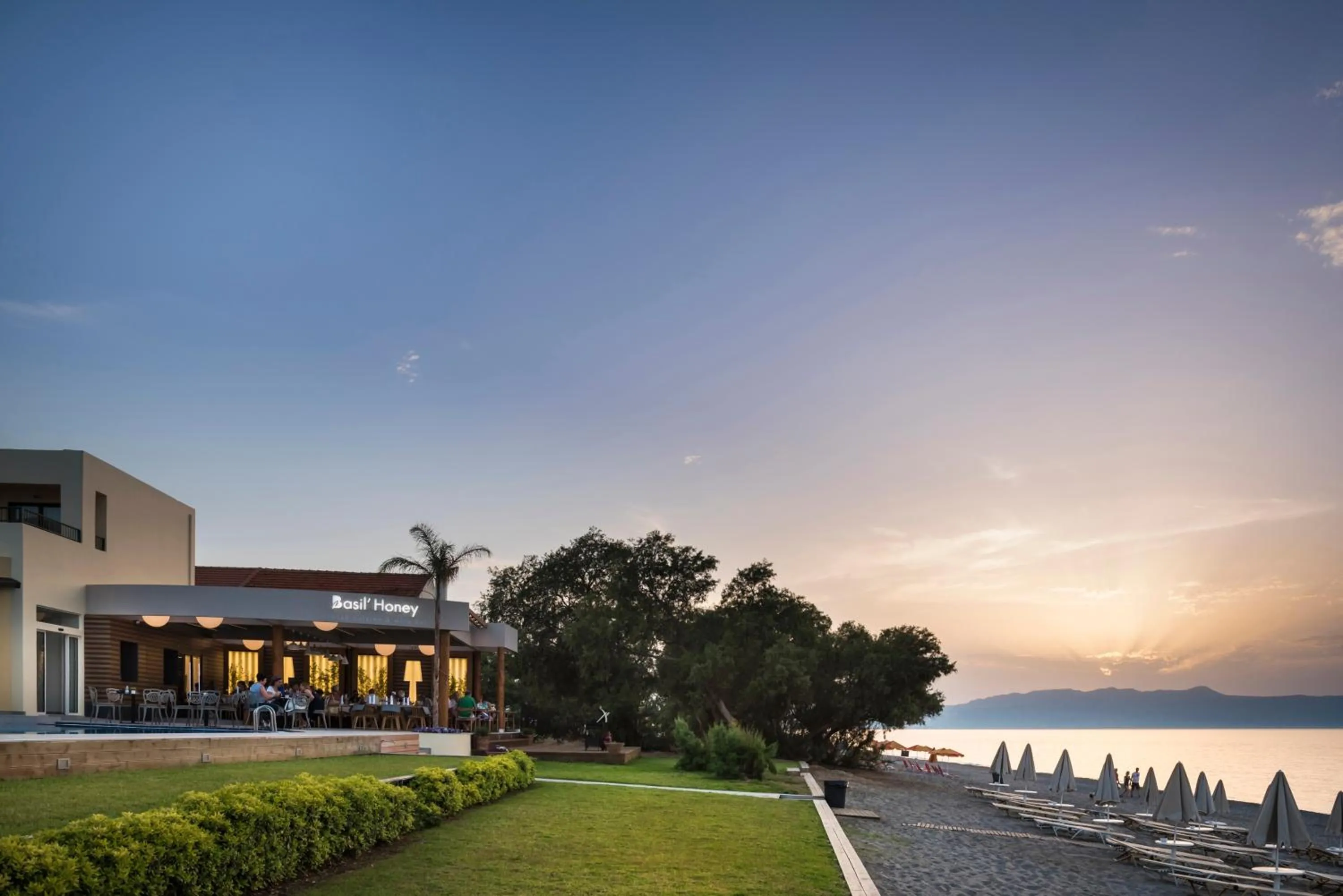 Restaurant/places to eat in Blue Dome Hotel