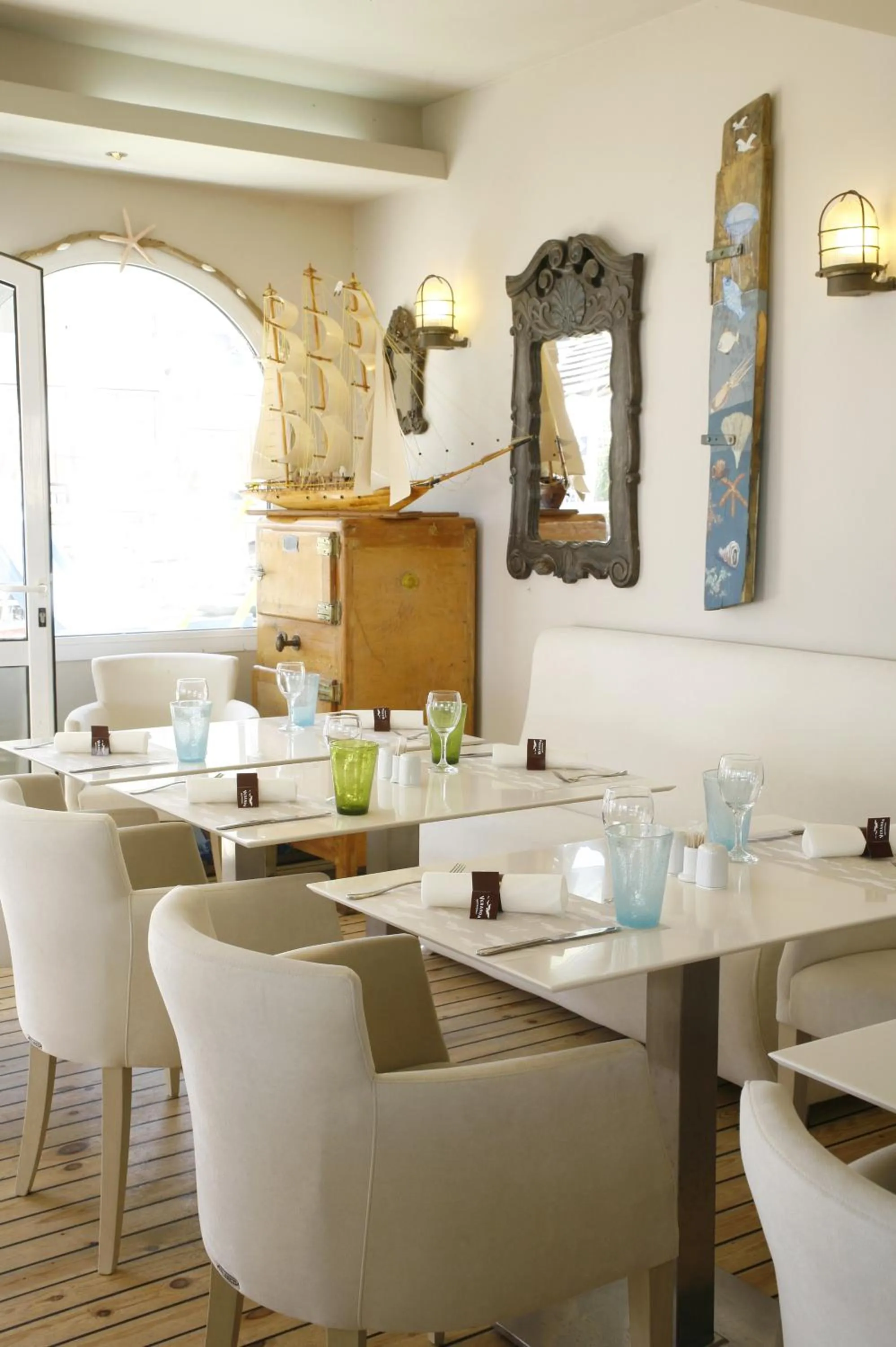 Restaurant/places to eat in Glaros Beach Hotel