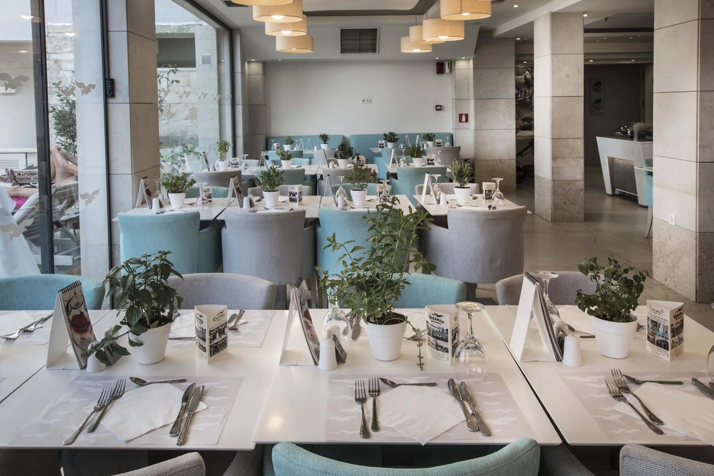 Restaurant/places to eat in Glaros Beach Hotel