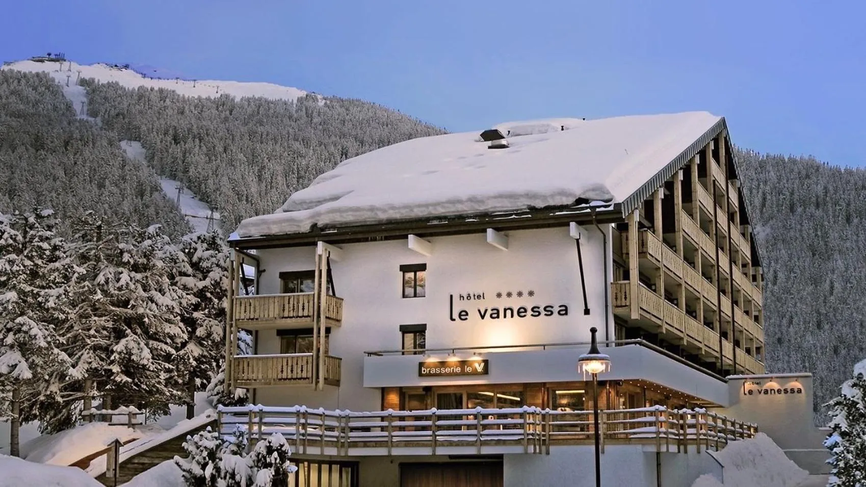 Property building in Hôtel Vanessa