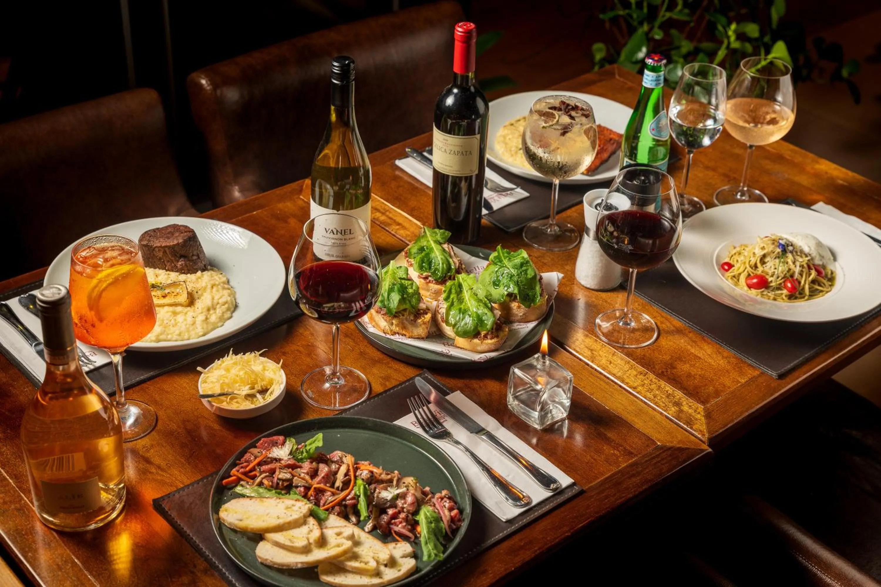 Restaurant/places to eat in Chris Wellness Resort Hotel