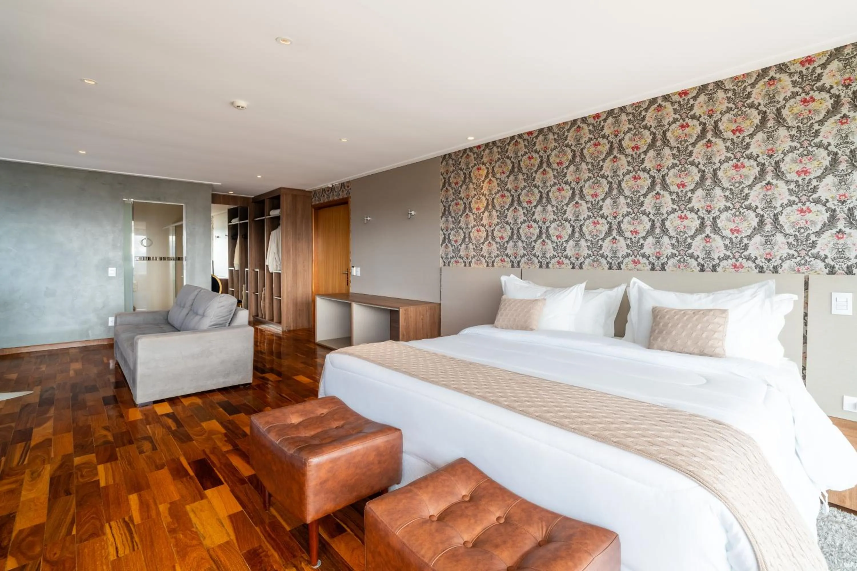 Bedroom, Bed in Chris Wellness Resort Hotel