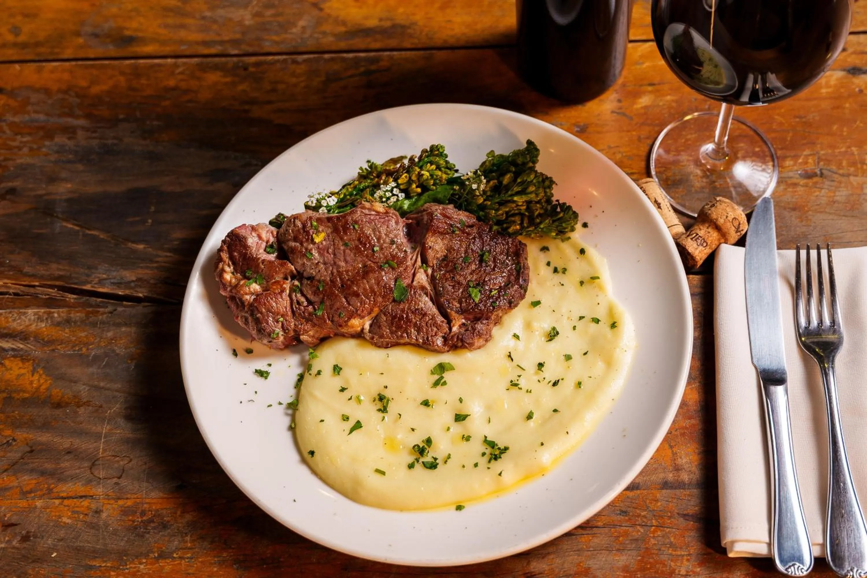 Restaurant/places to eat in Chris Wellness Resort Hotel