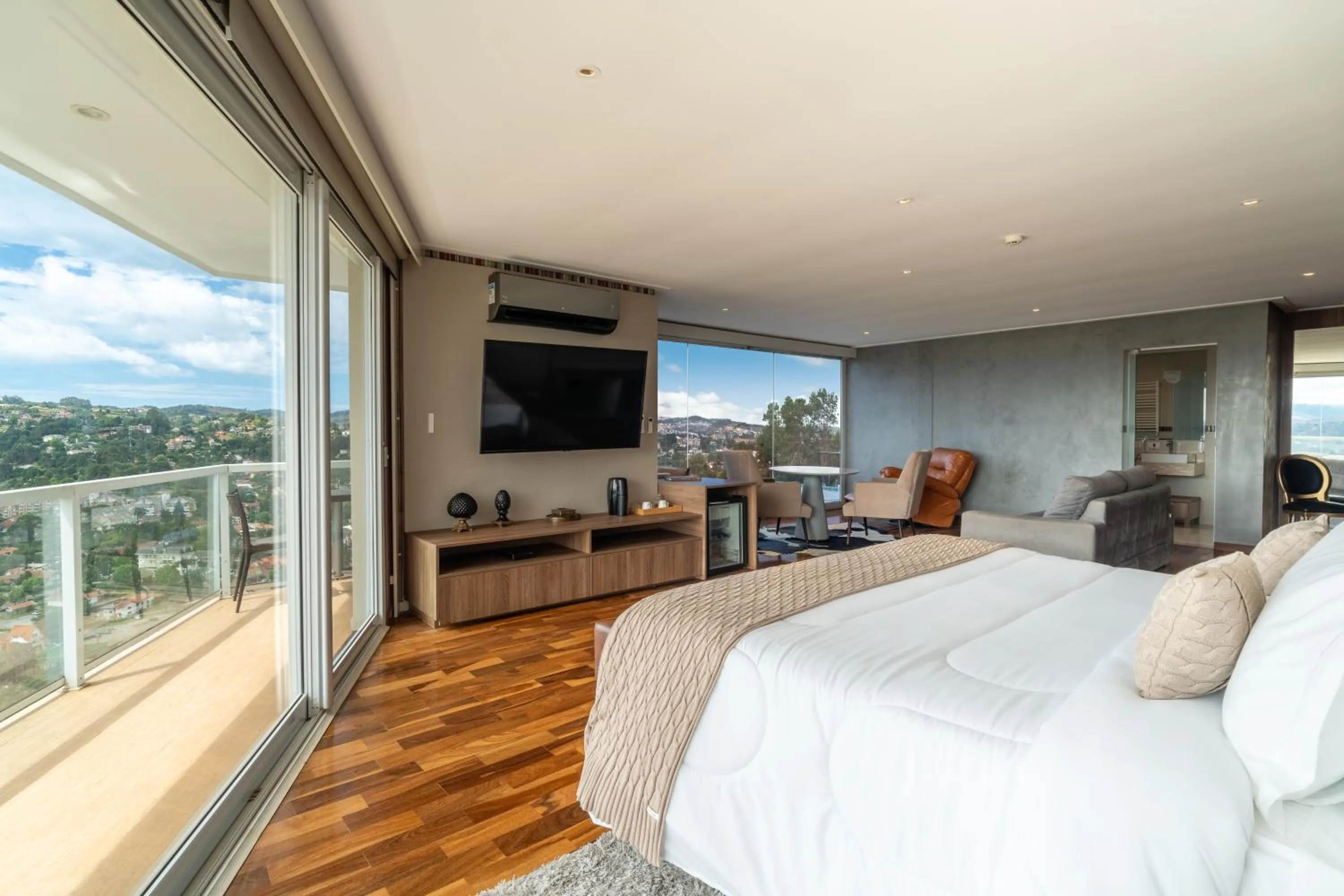 Bedroom in Chris Wellness Resort Hotel