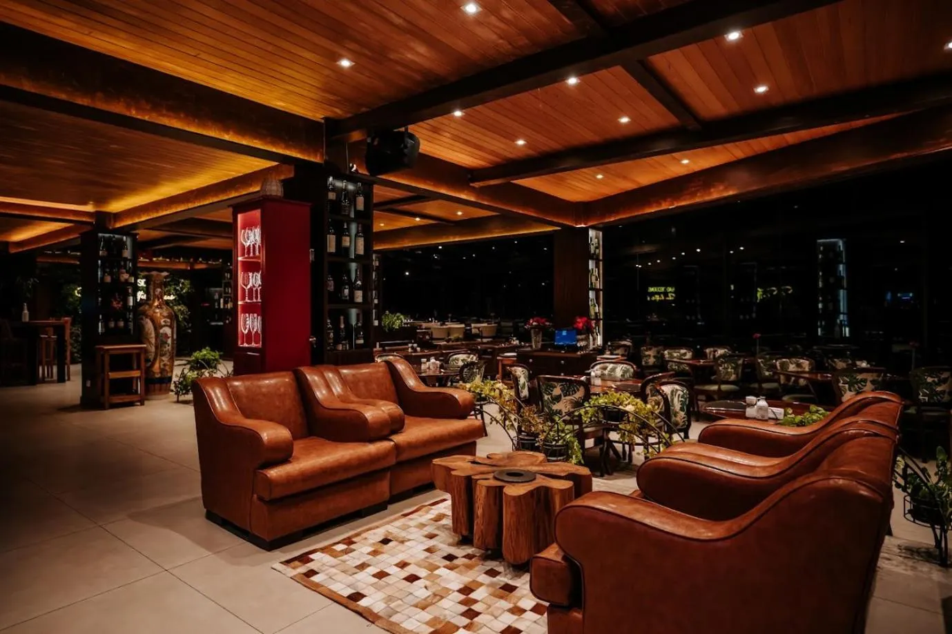 Restaurant/places to eat in Chris Wellness Resort Hotel