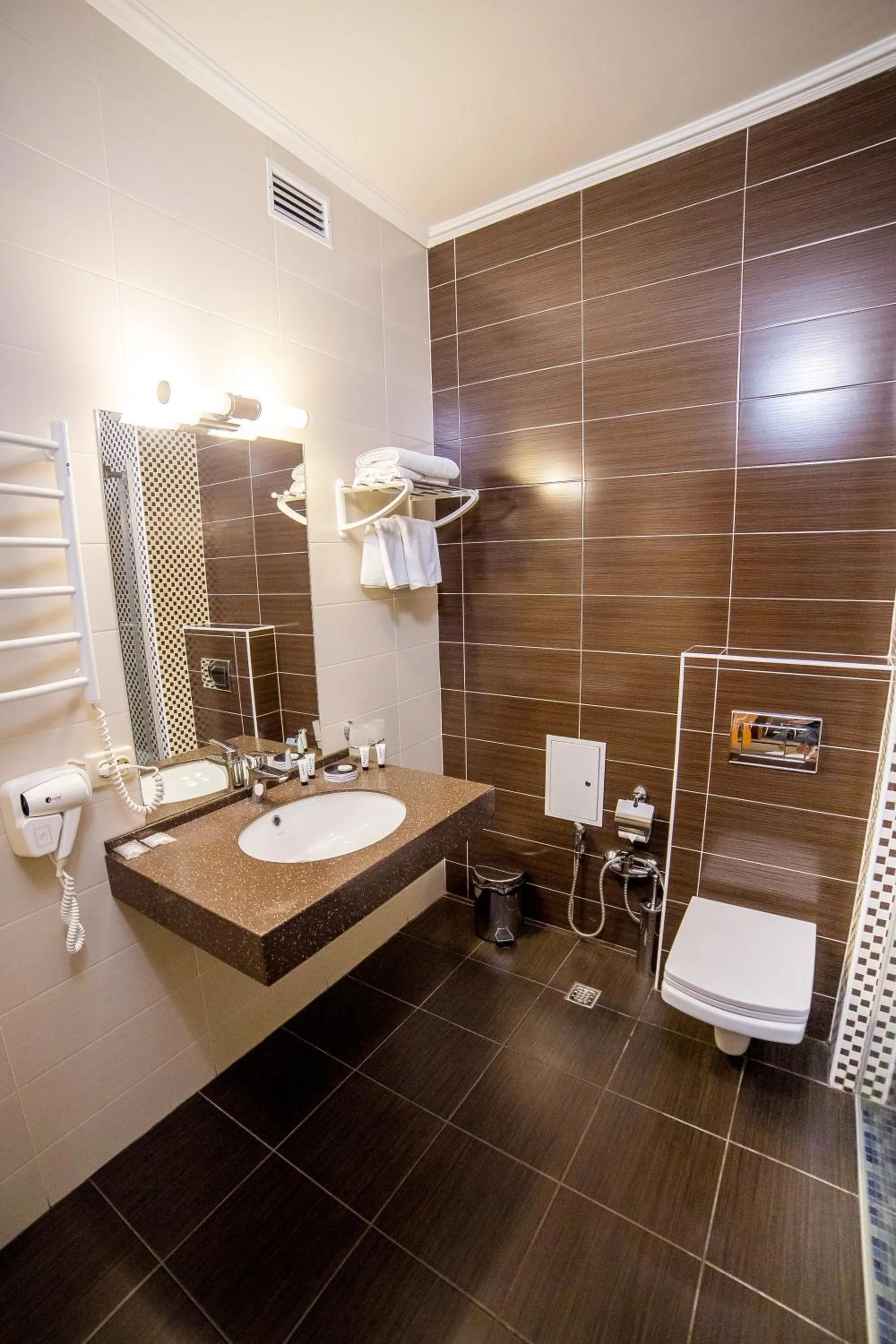 Shower in Green Park Hotel & SPA