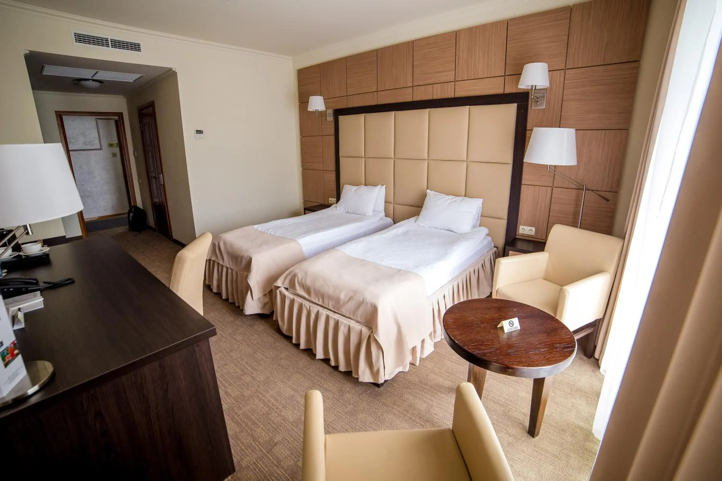 Superior Twin Room in Green Park Hotel & SPA Superior Twin Room in Green Park Hotel & SPA