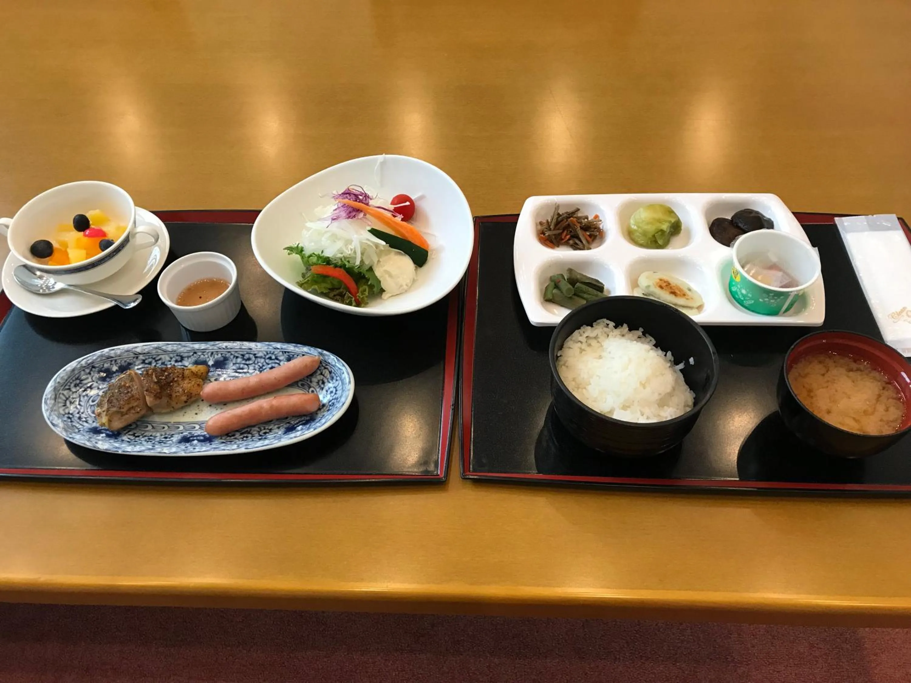 Breakfast in Renaissance Tanagura