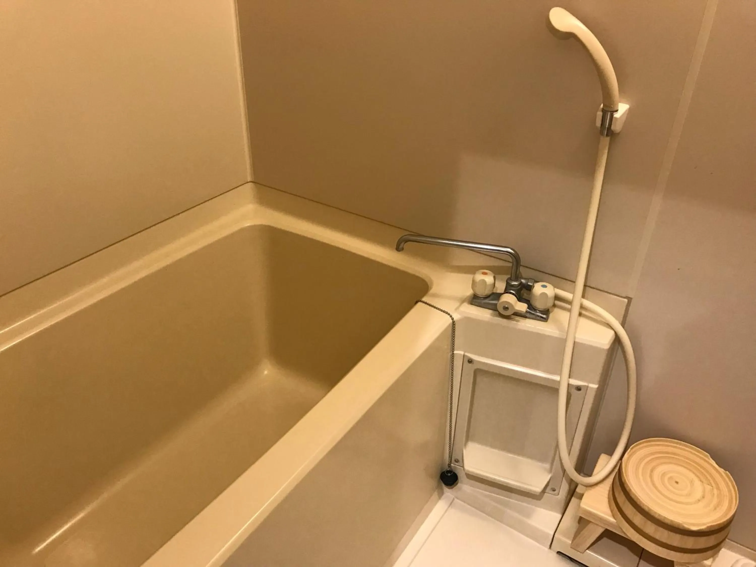 Bathroom in Renaissance Tanagura