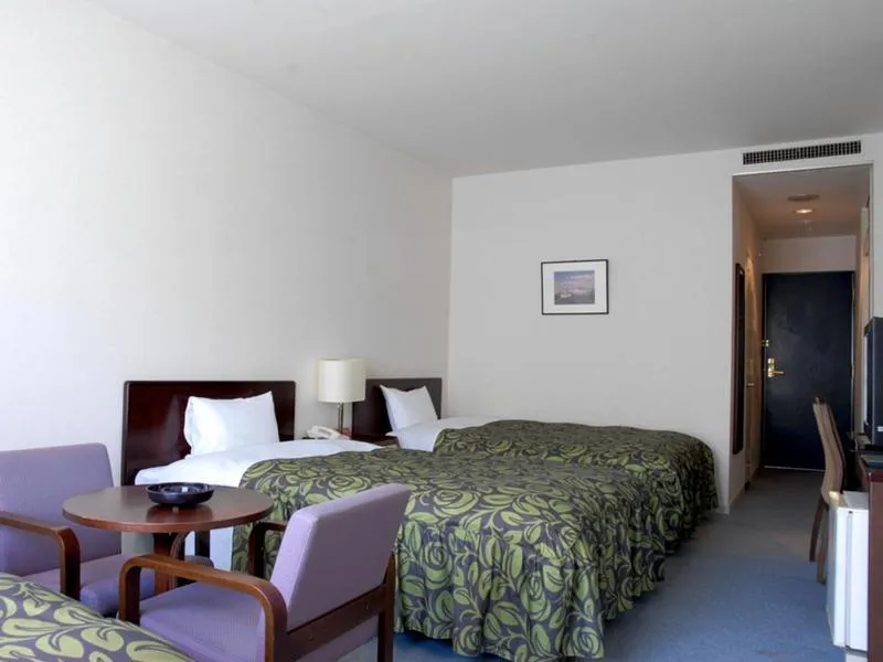 Bed in Renaissance Tanagura