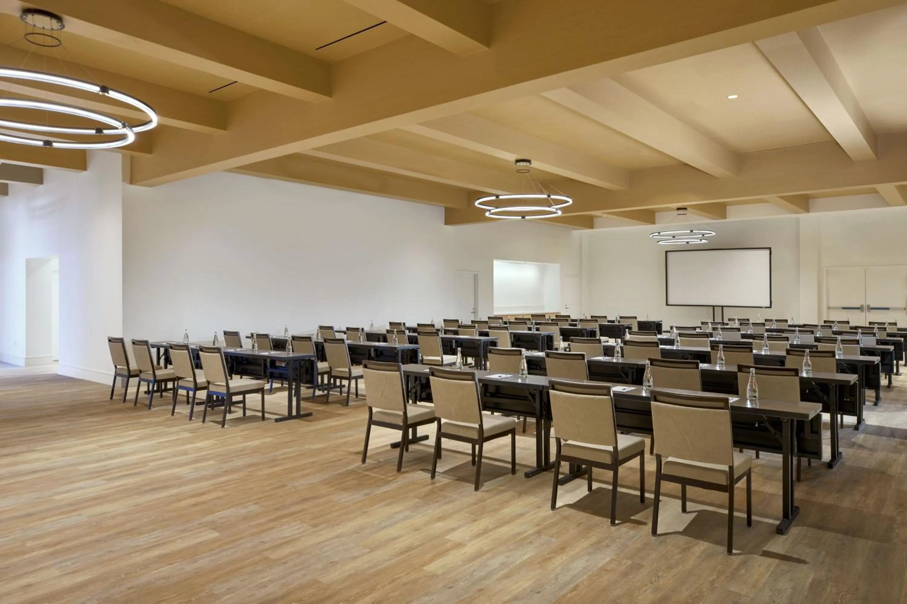 Meeting/conference room in VEA Newport Beach, a Marriott Resort & Spa
