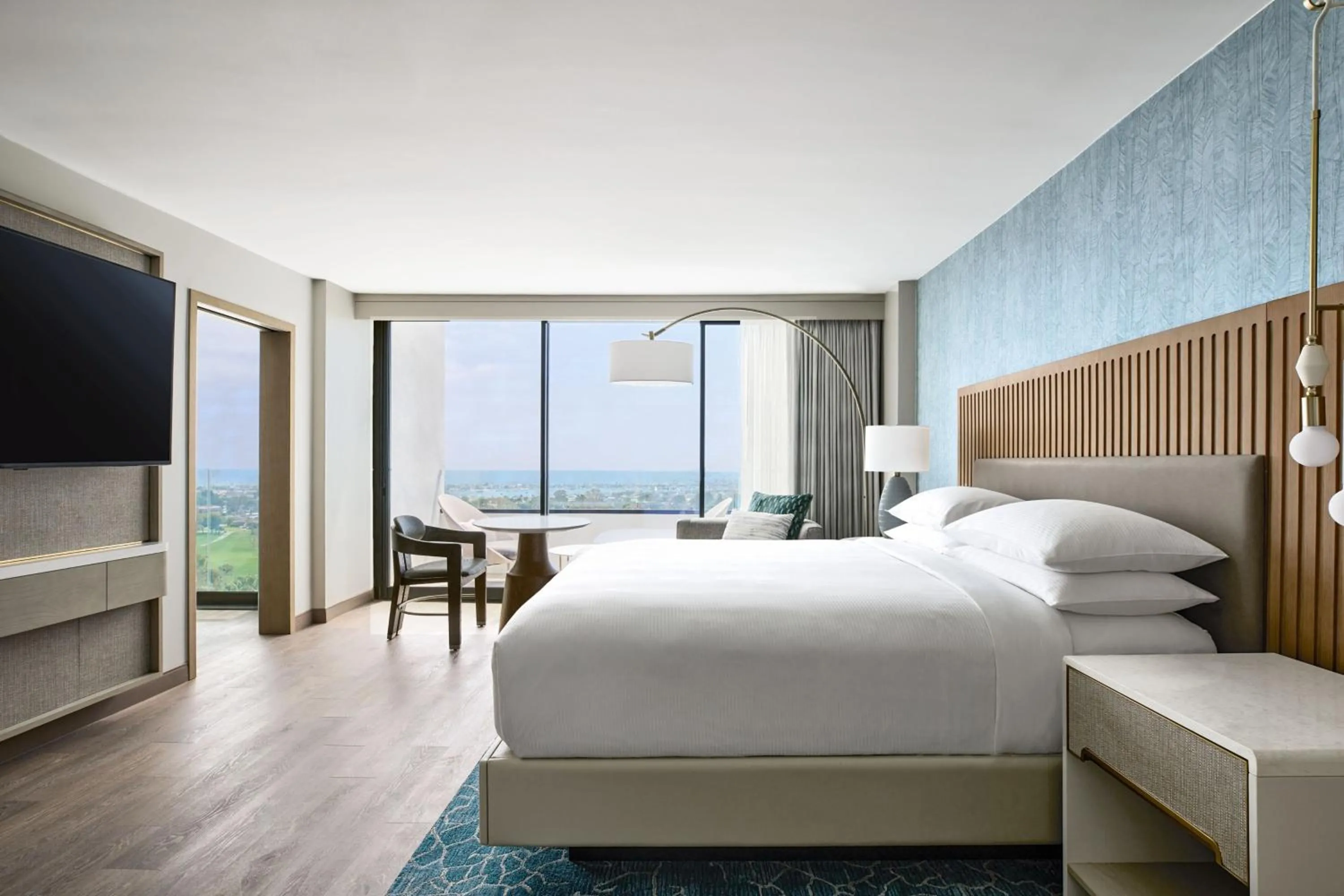 Bedroom, Bed in VEA Newport Beach, a Marriott Resort & Spa