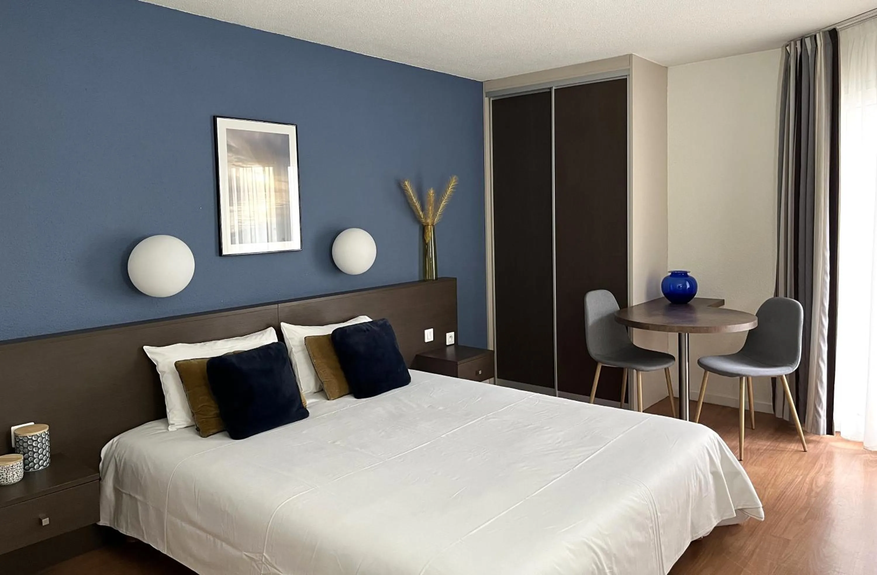 Photo of the whole room, Bed in Résidence Les Baladines