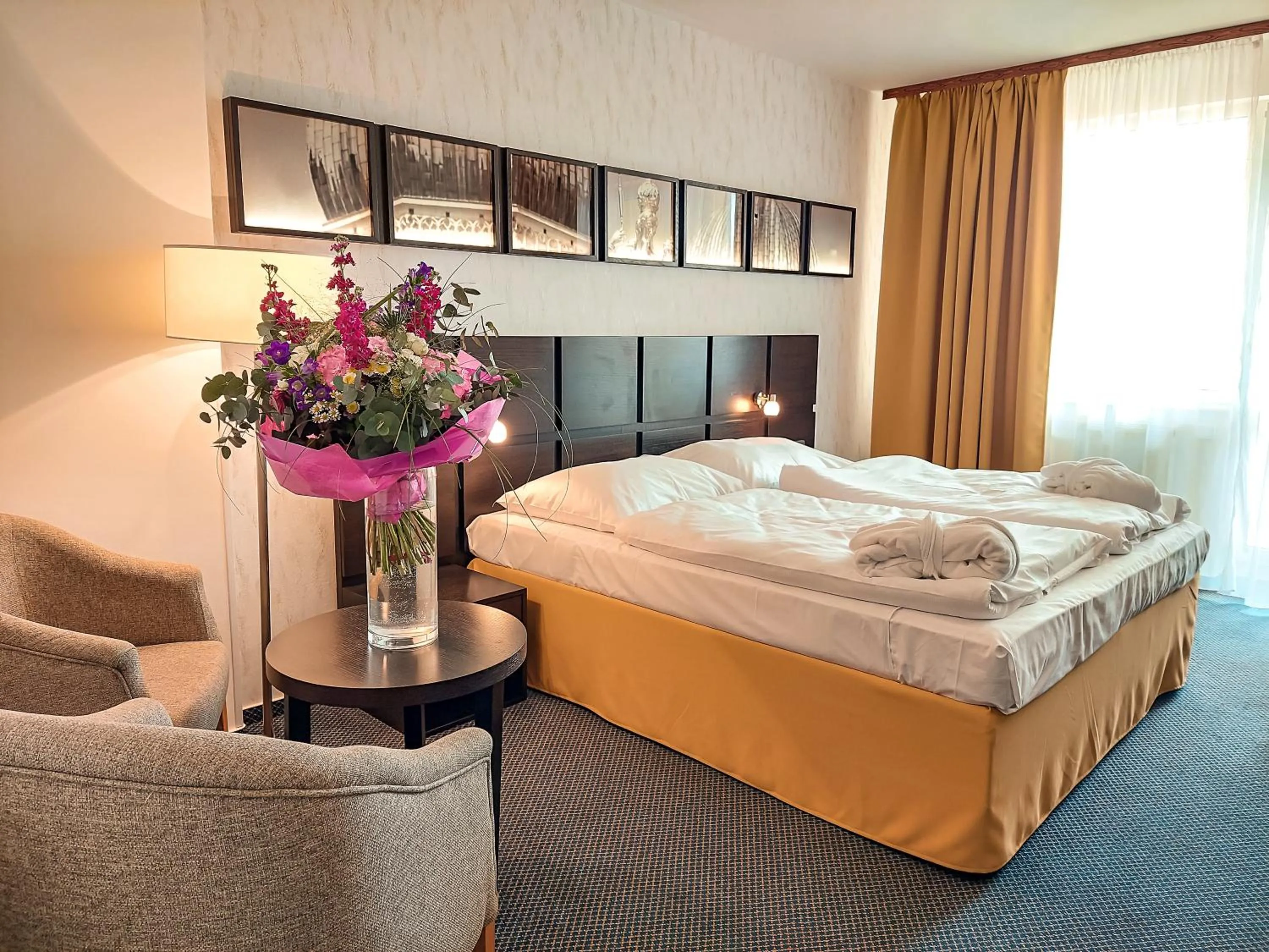 Double Room with Water Park and Sauna Access in Wellness Hotel Frymburk