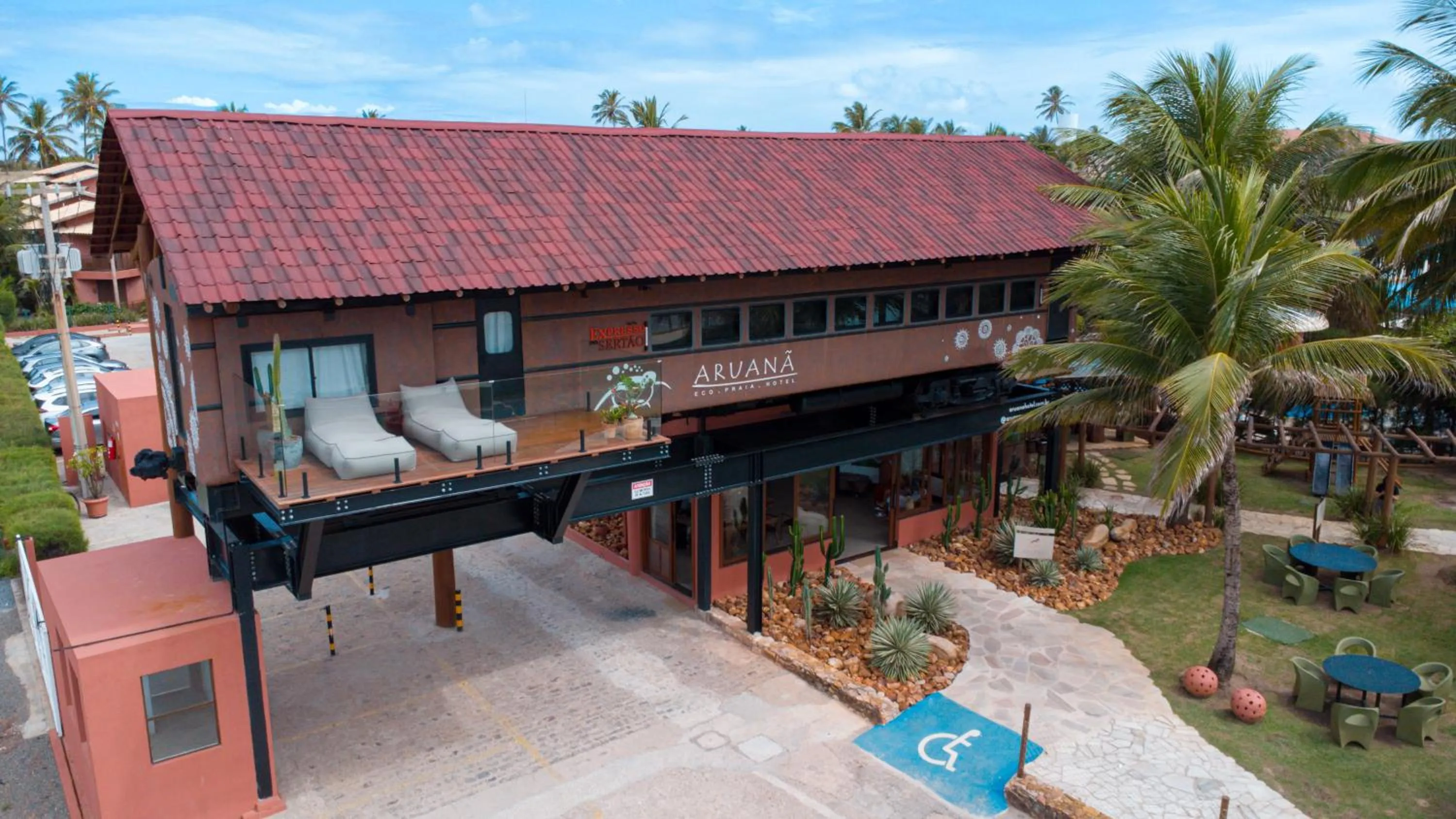 Property building in Aruanã Eco Praia Hotel