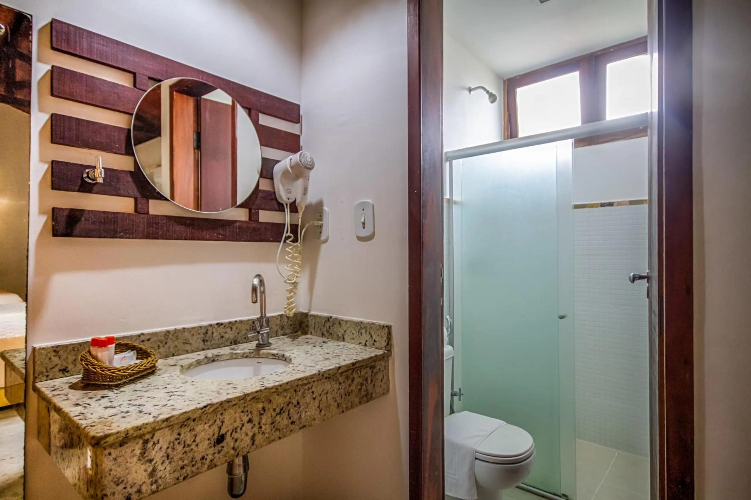 Shower in Aruanã Eco Praia Hotel