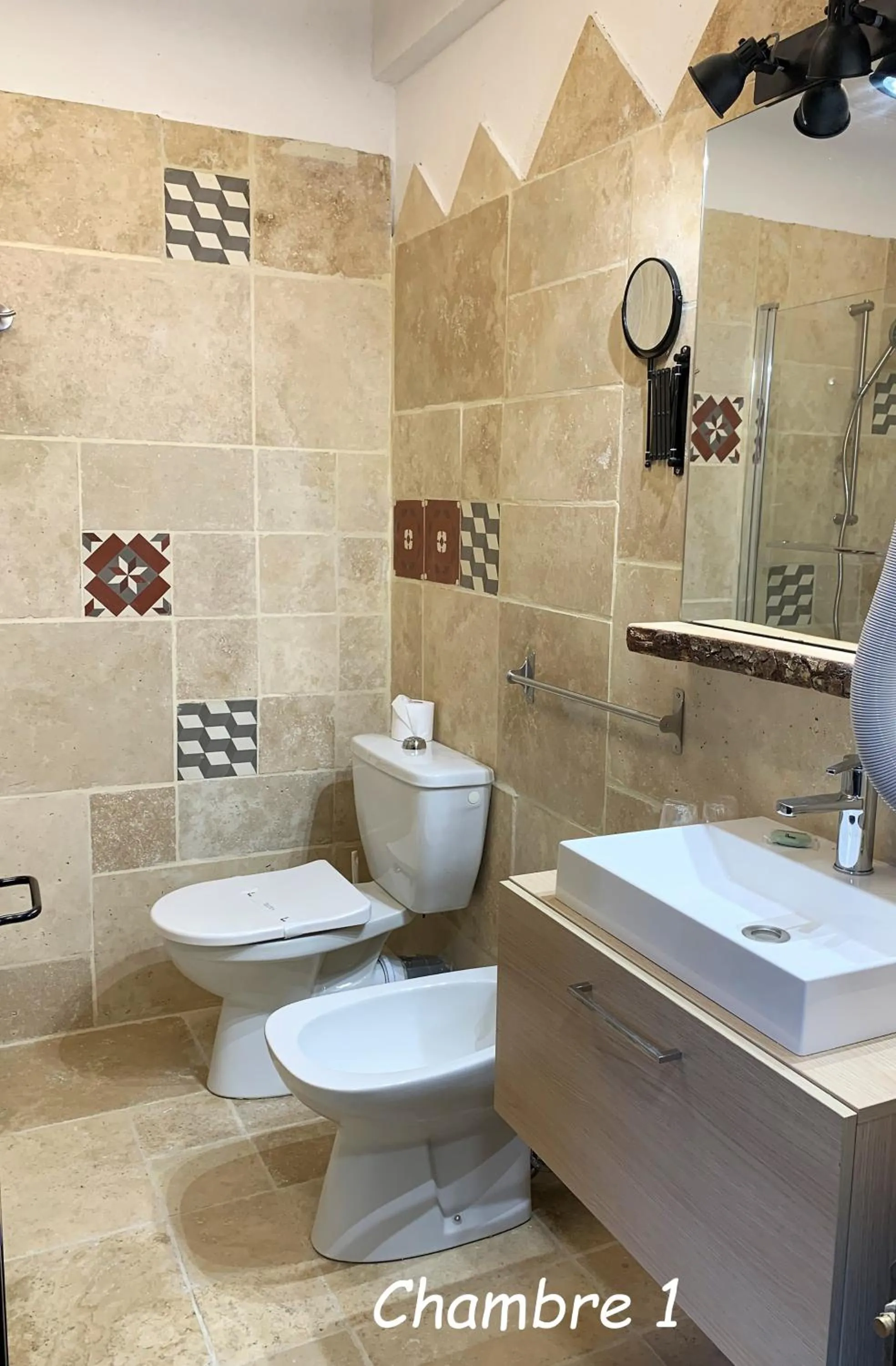 Bathroom in Hôtel Chastellares