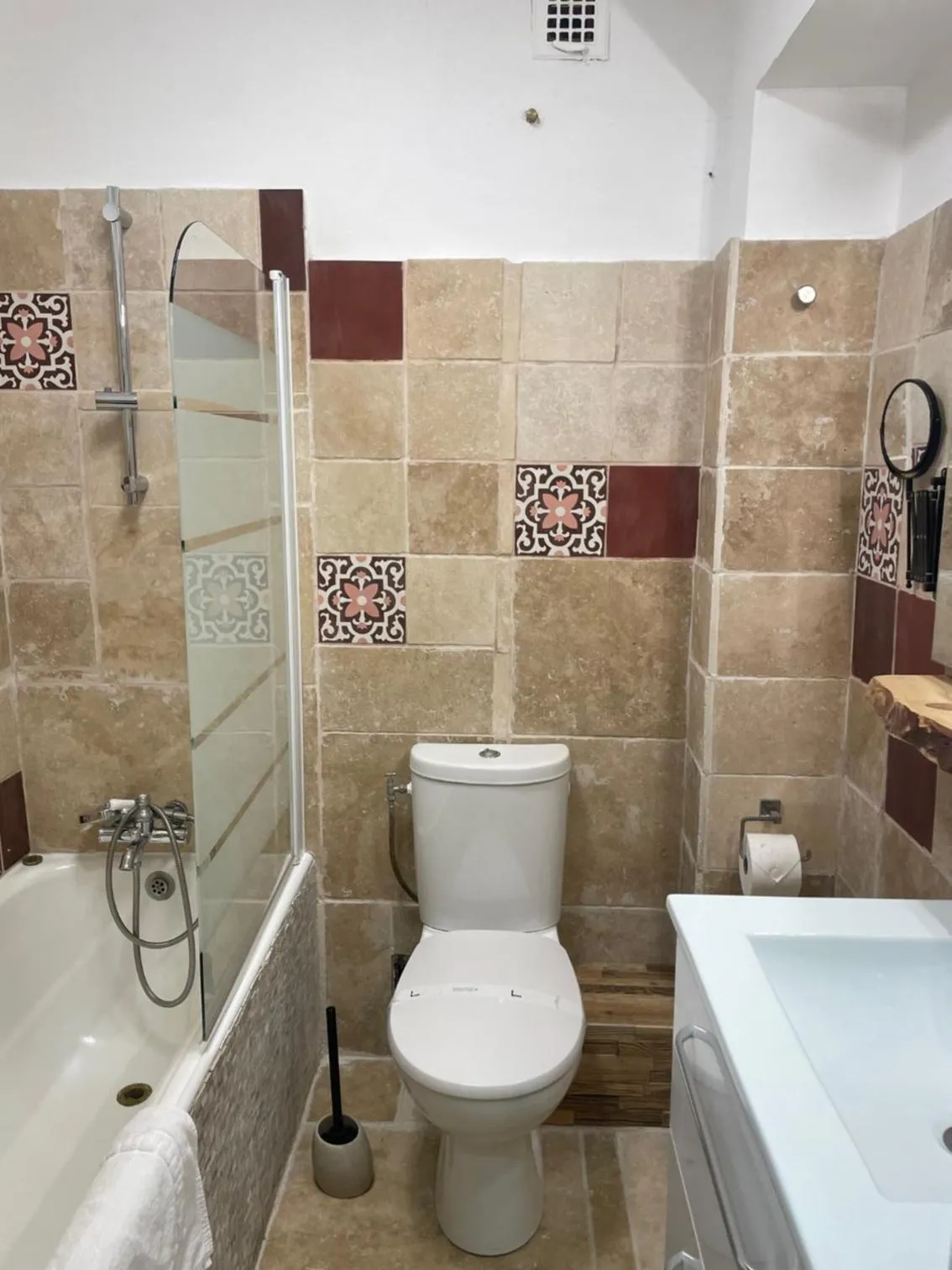 Bathroom in Hôtel Chastellares