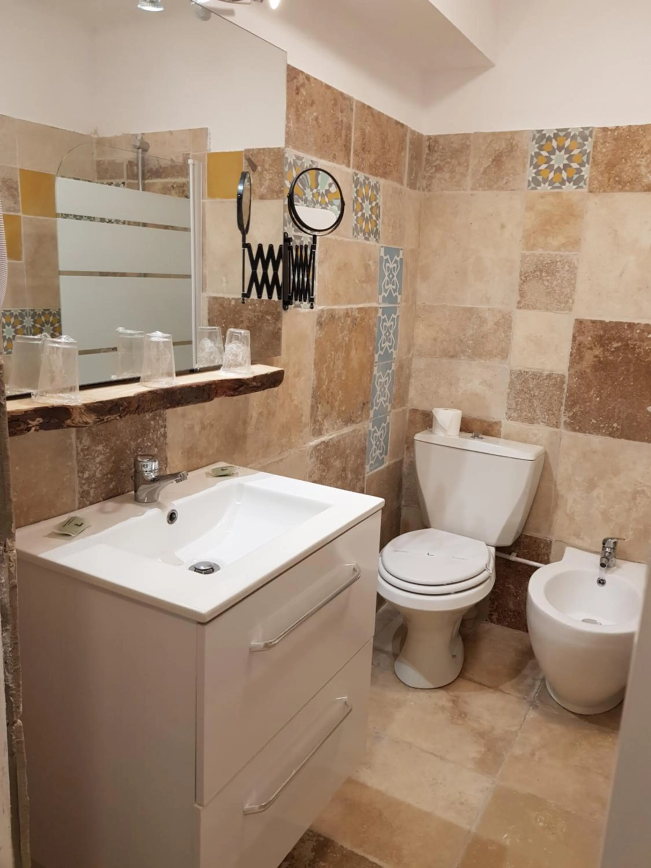 Bathroom in Hôtel Chastellares