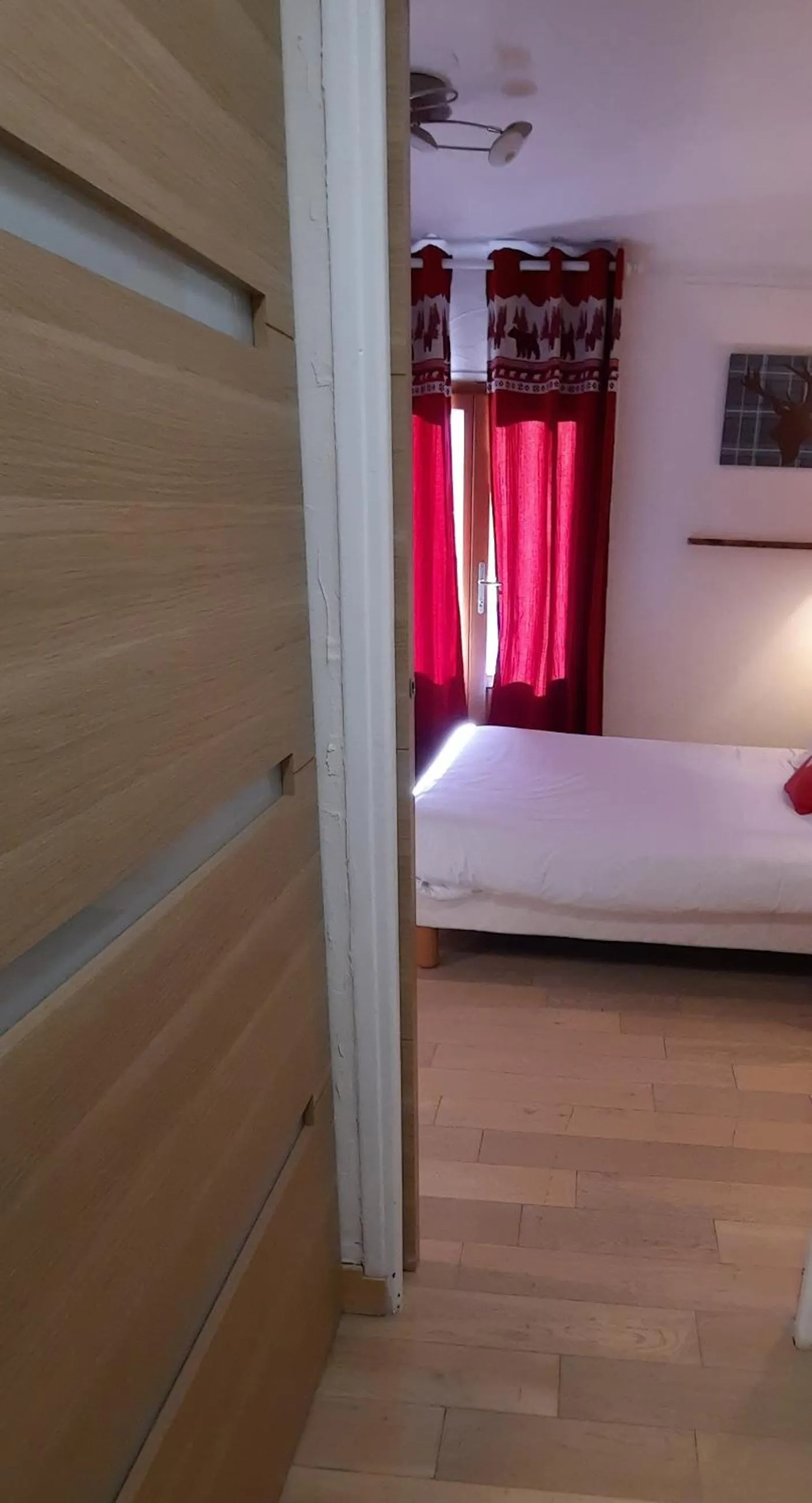 Bed in Hôtel Chastellares