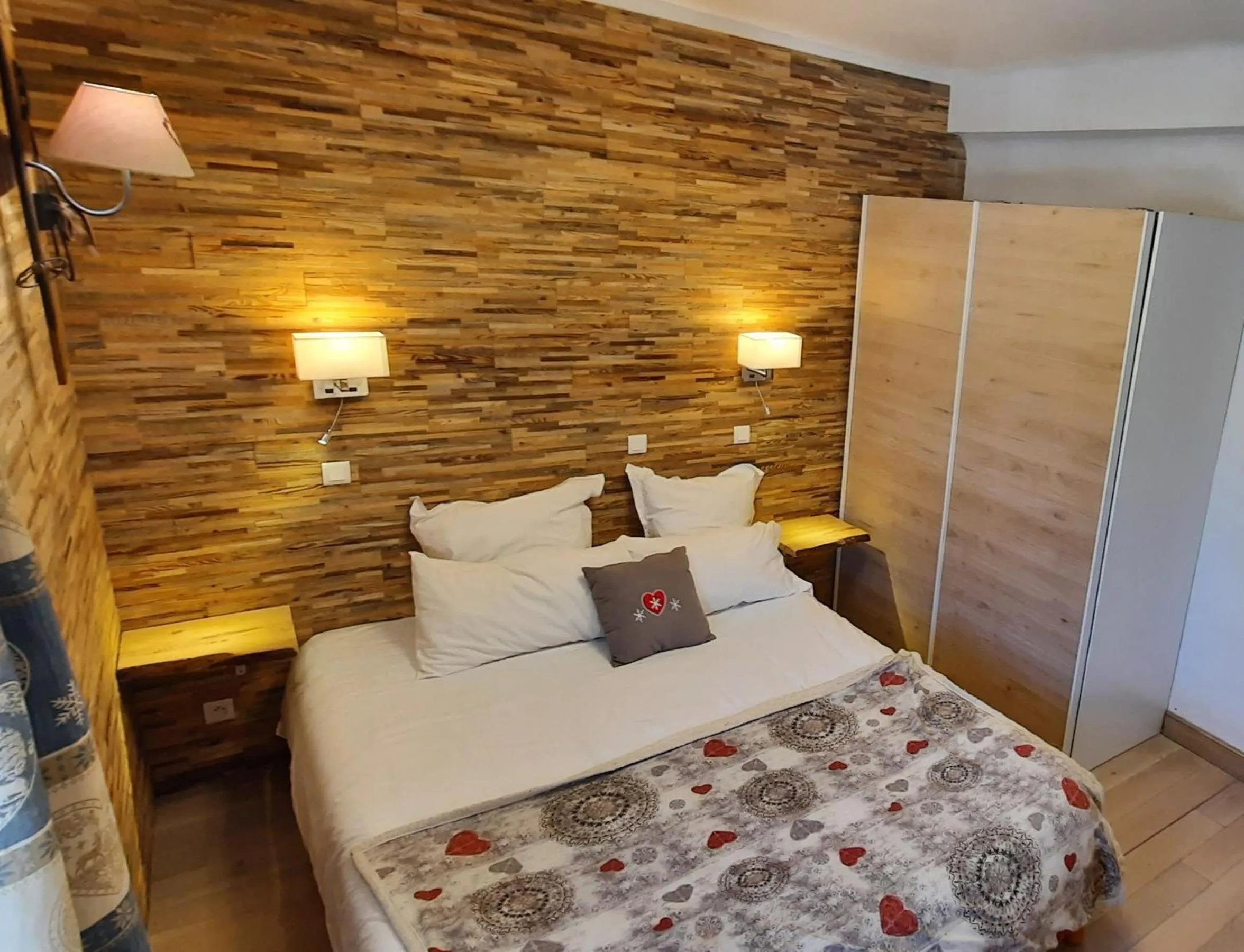 Bed in Hôtel Chastellares