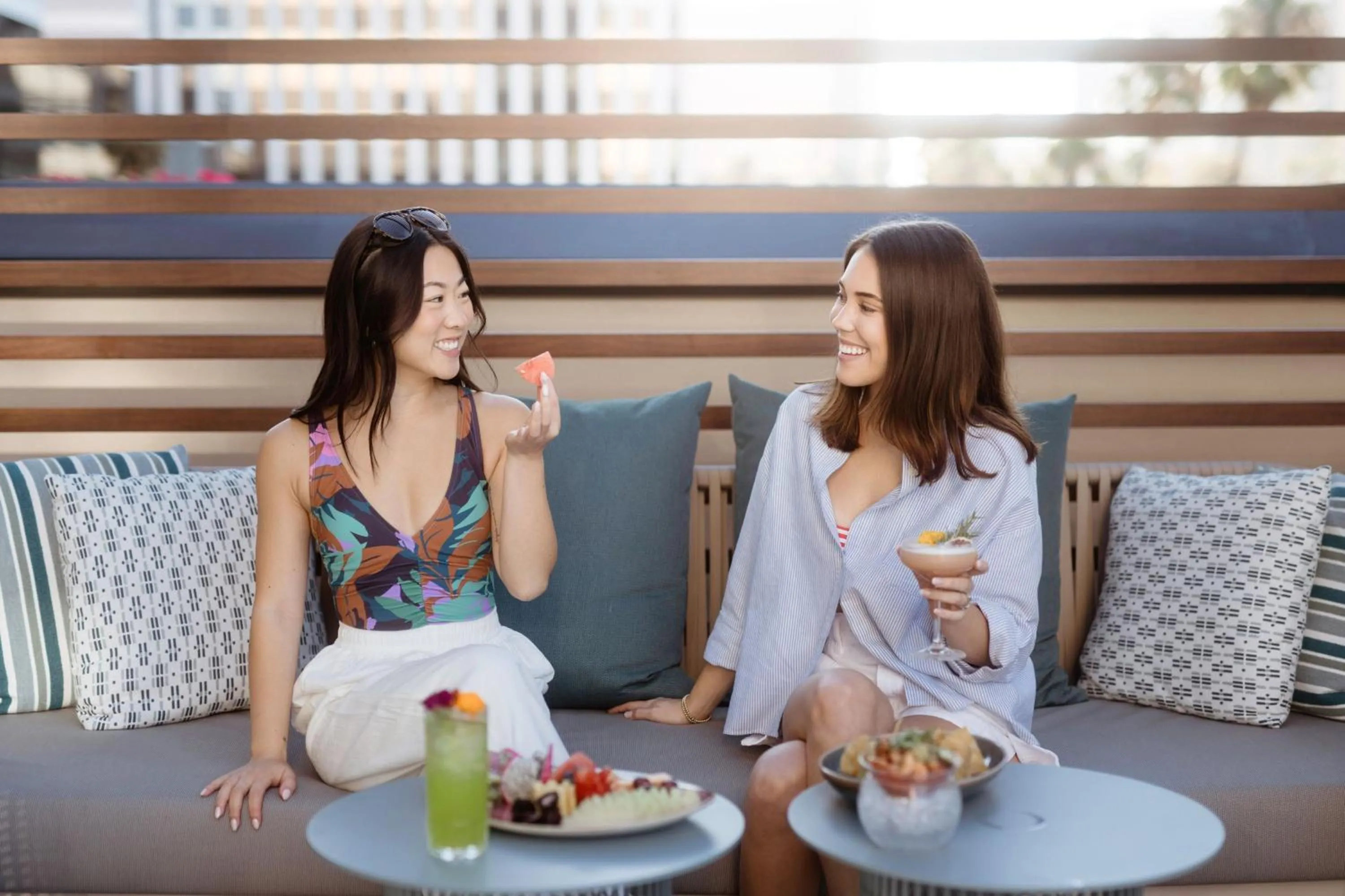 Swimming pool in Marriott Long Beach Downtown