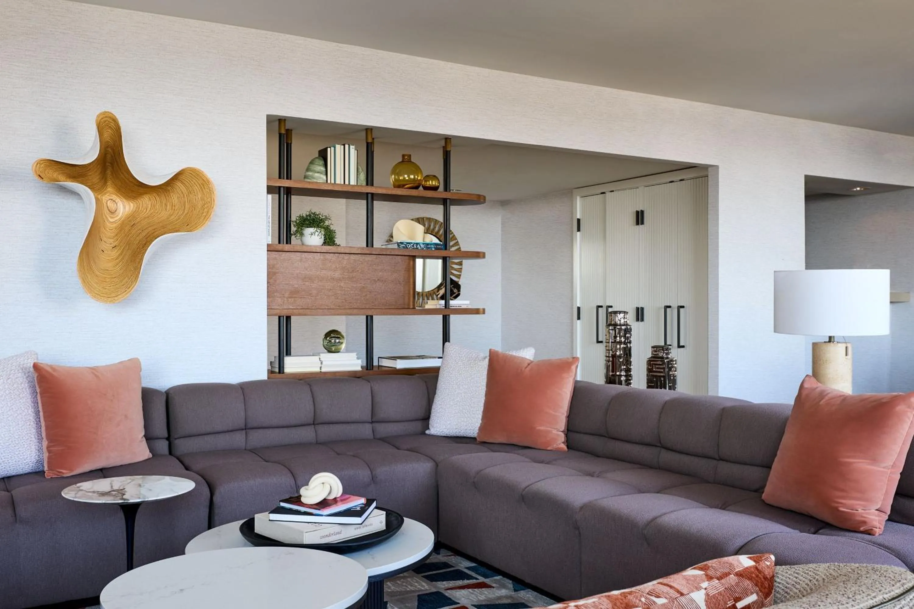 Photo of the whole room in Marriott Long Beach Downtown