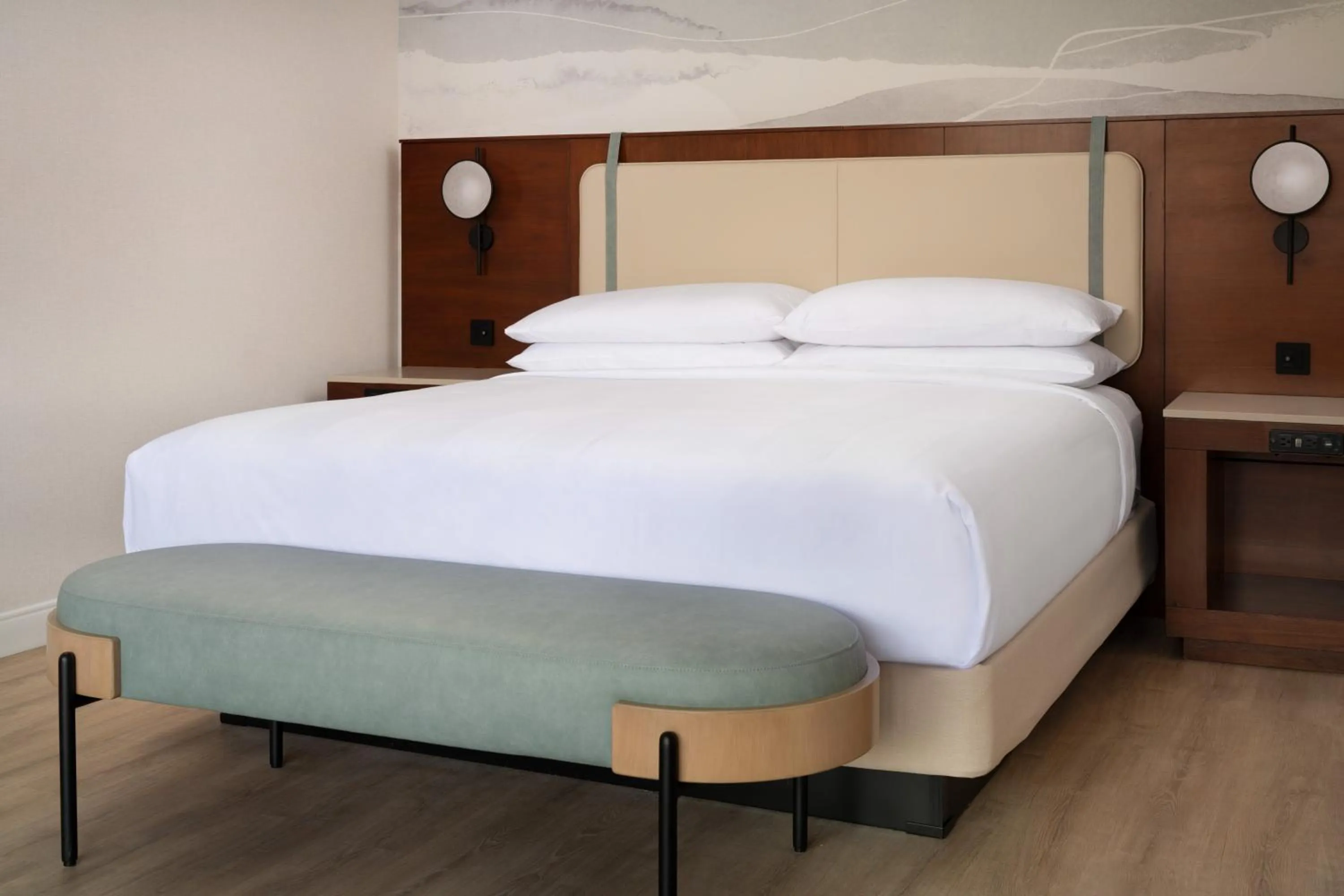 Bed in Marriott Long Beach Downtown