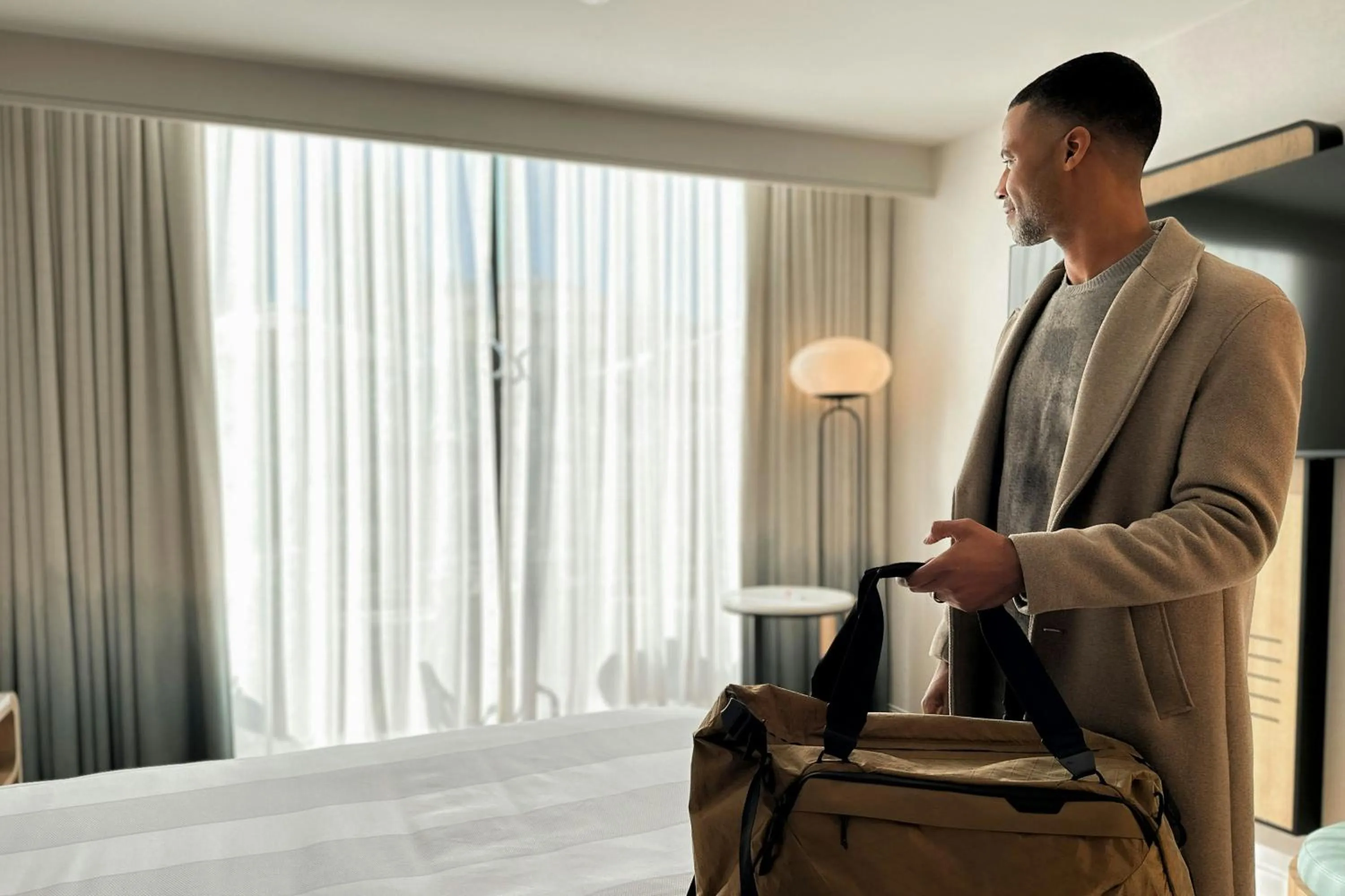 Photo of the whole room, Bed in Marriott Long Beach Downtown