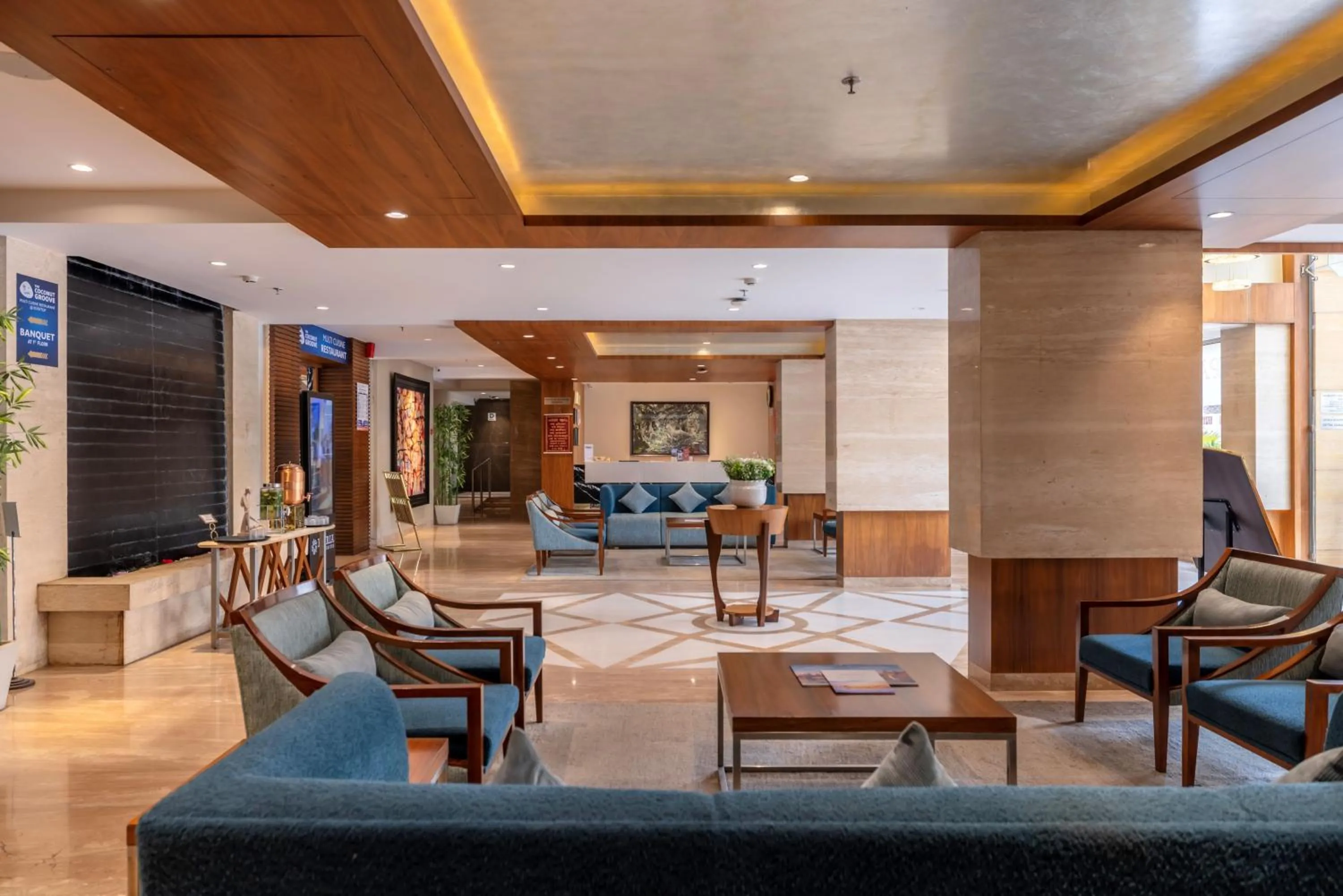 Lobby or reception in Quality Inn Patria Suites, Rajkot