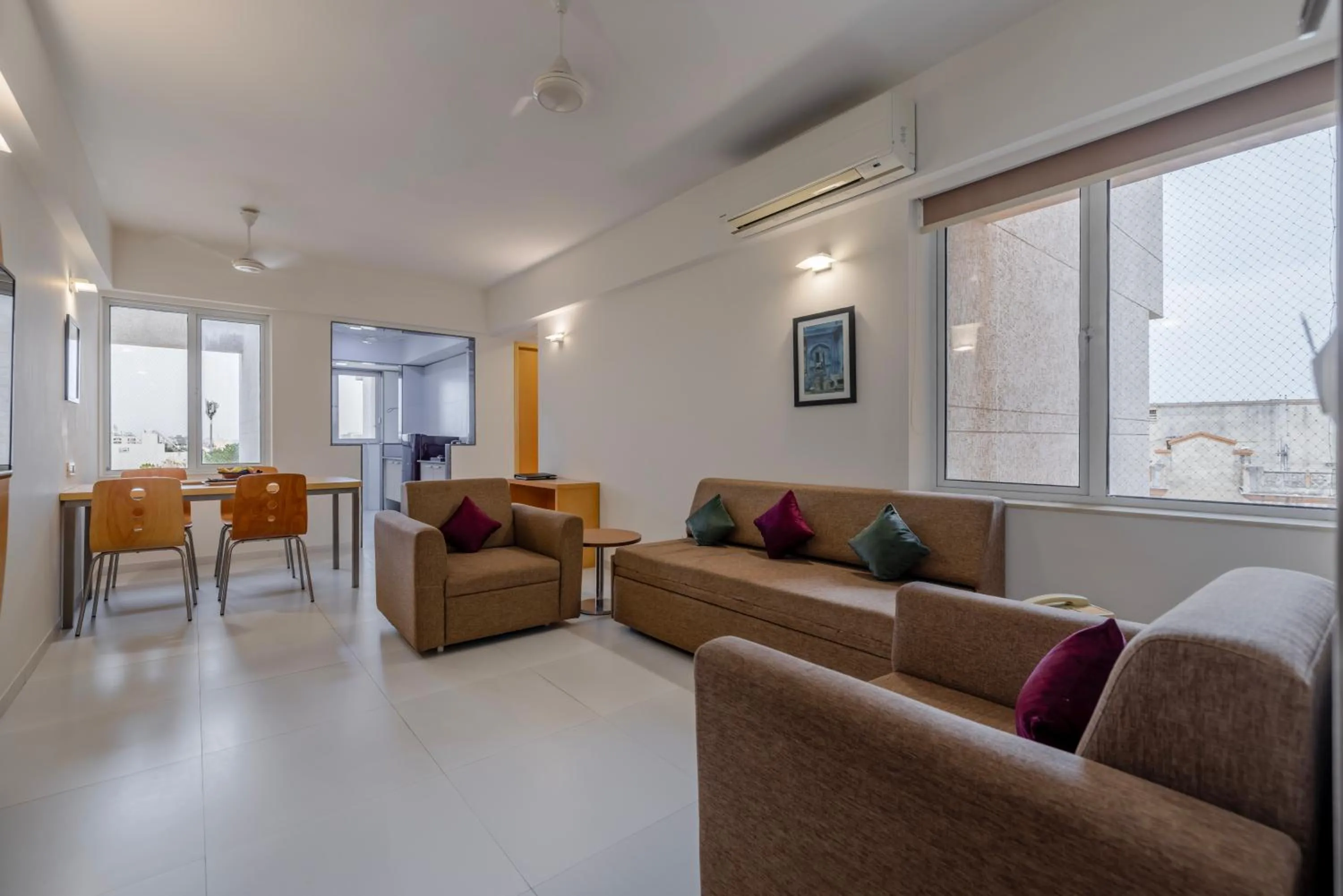 Living room in Quality Inn Patria Suites, Rajkot