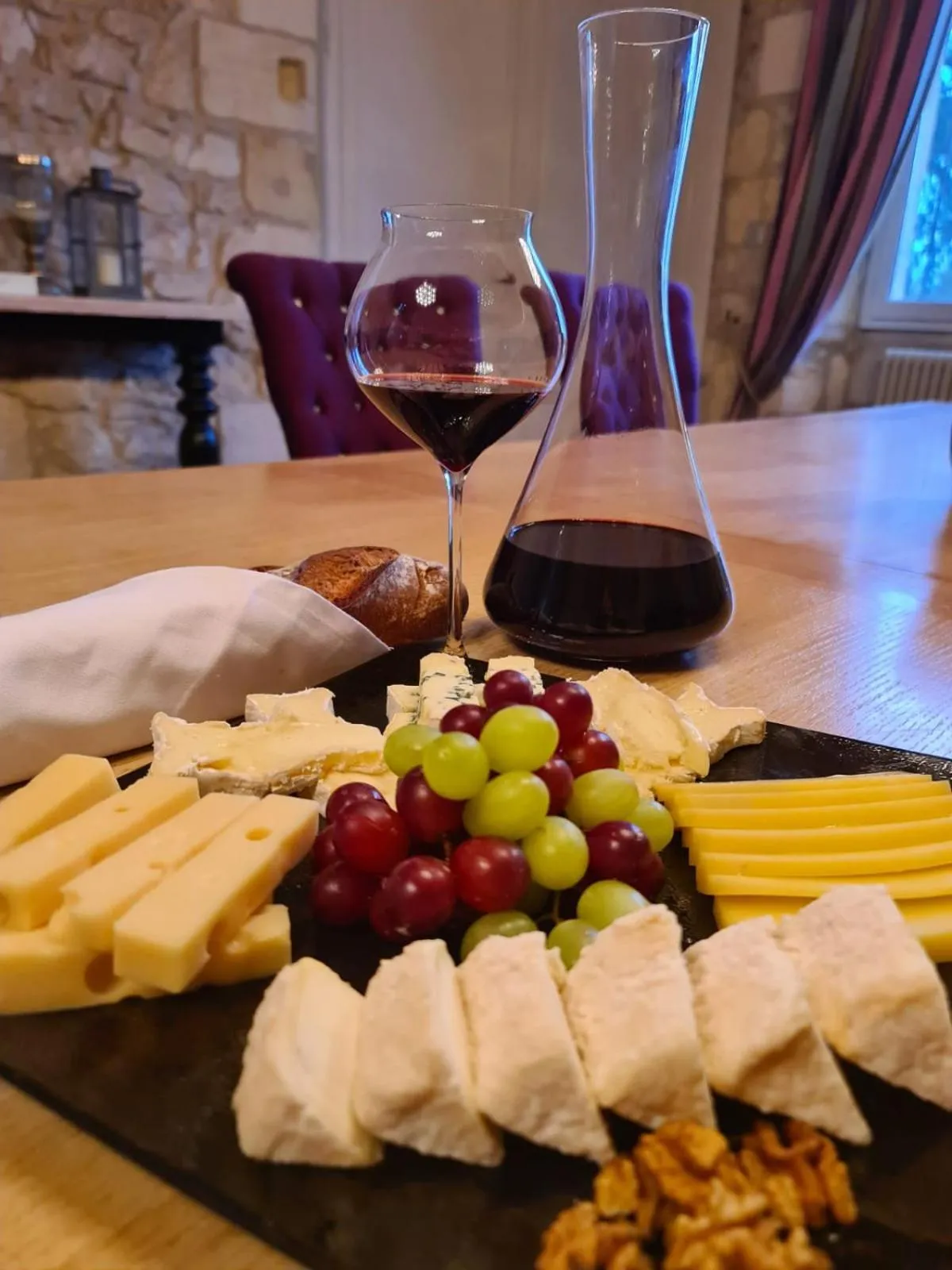 Restaurant/places to eat in Château de Courtebotte