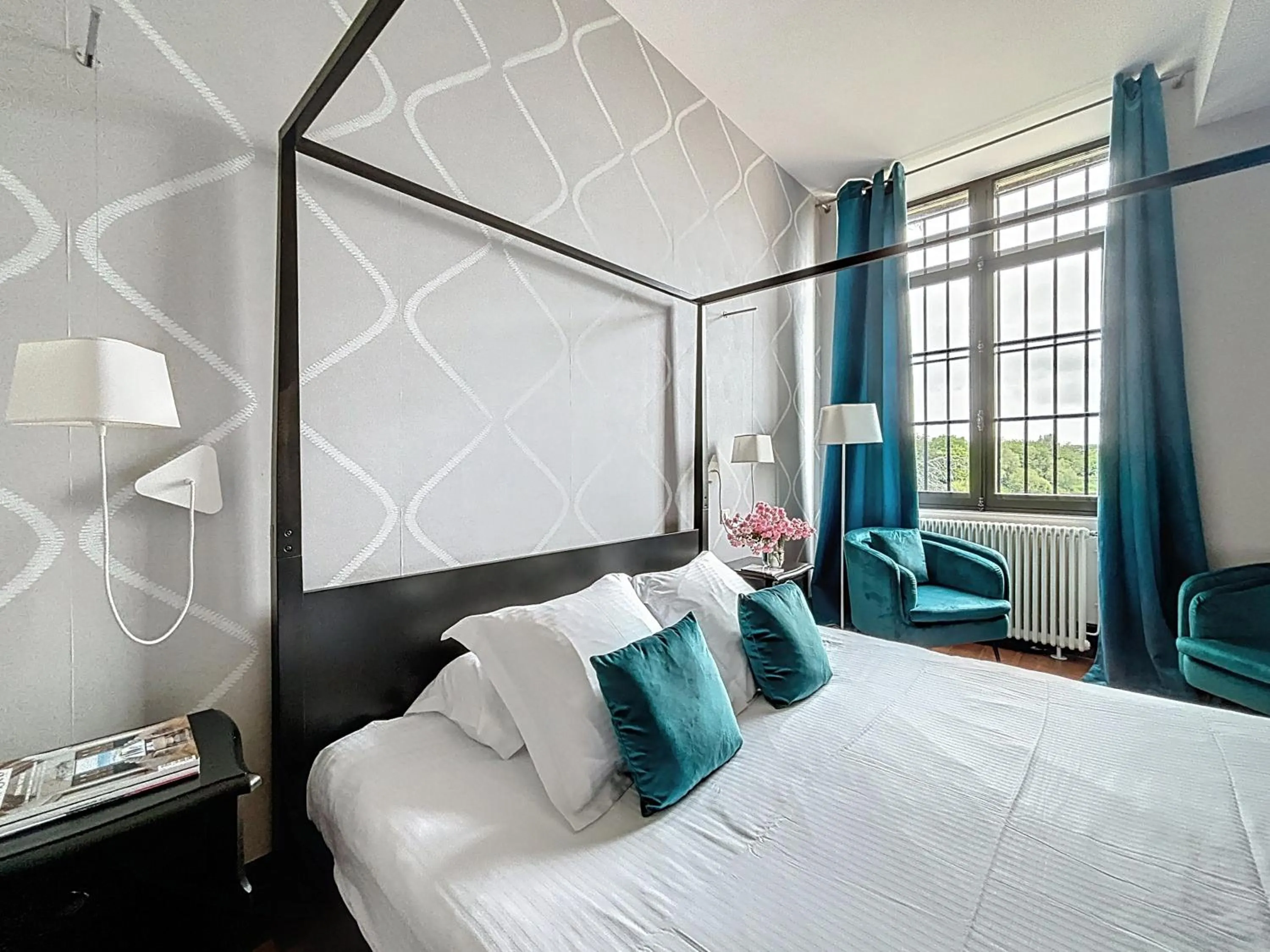 Bed in Château de Courtebotte