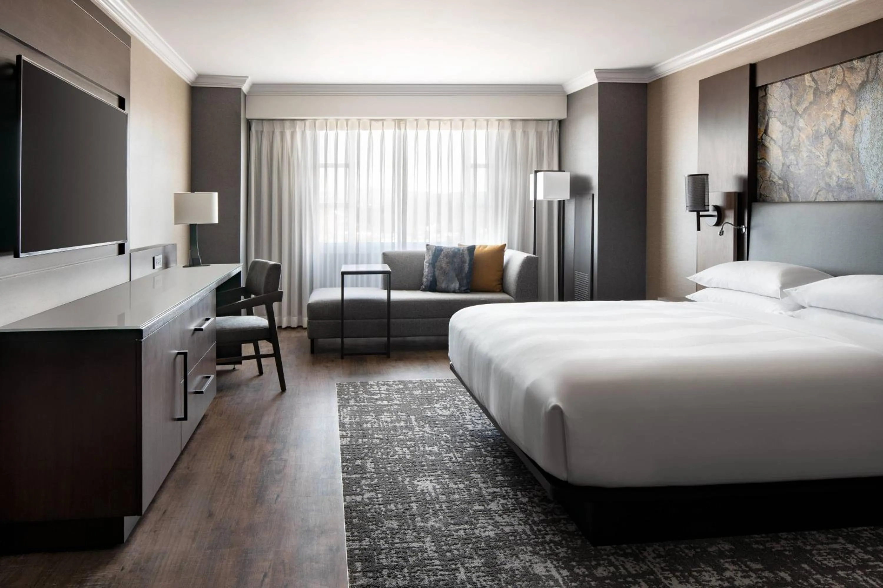 Photo of the whole room, Bed in Monterey Marriott