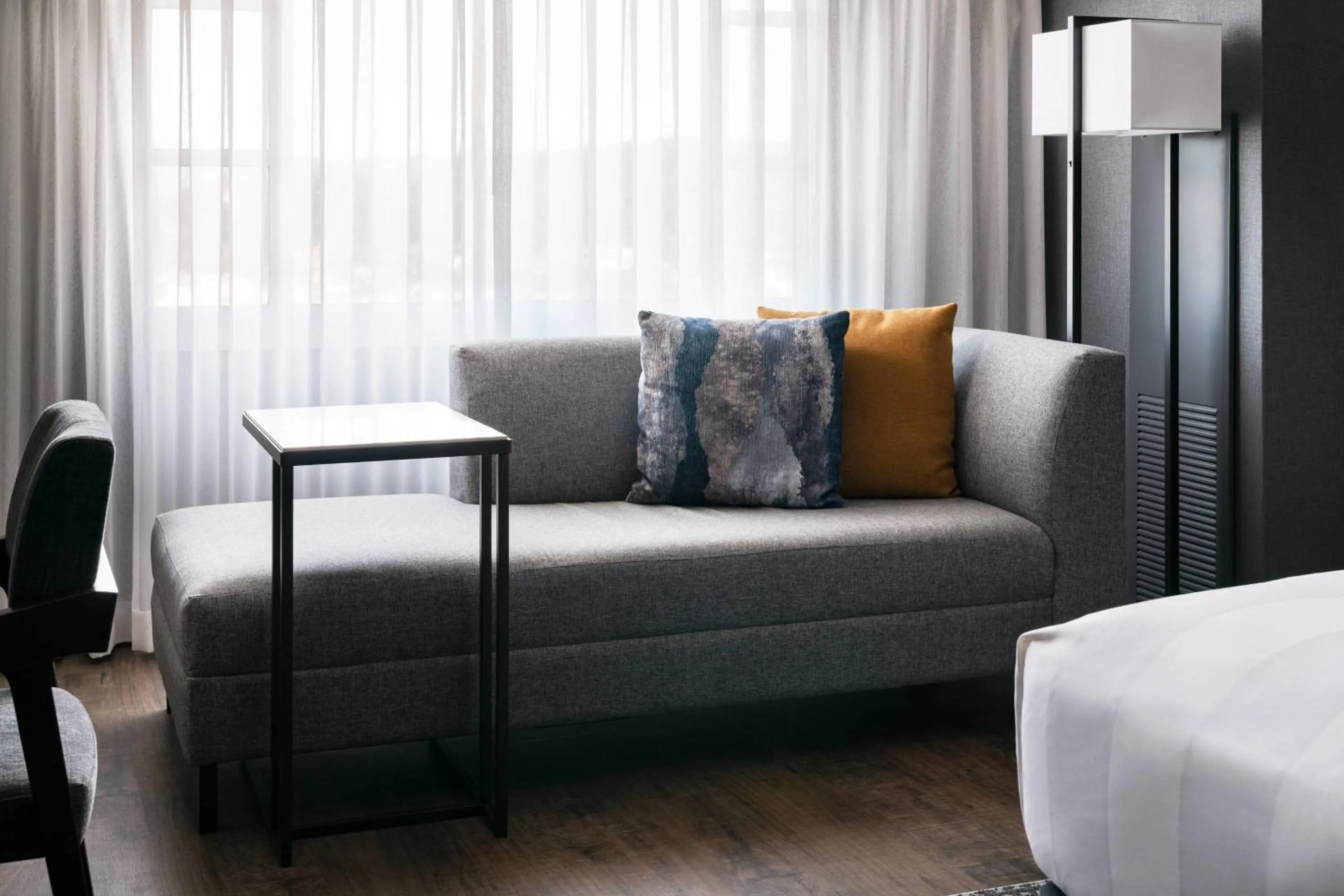 Photo of the whole room, Bed in Monterey Marriott