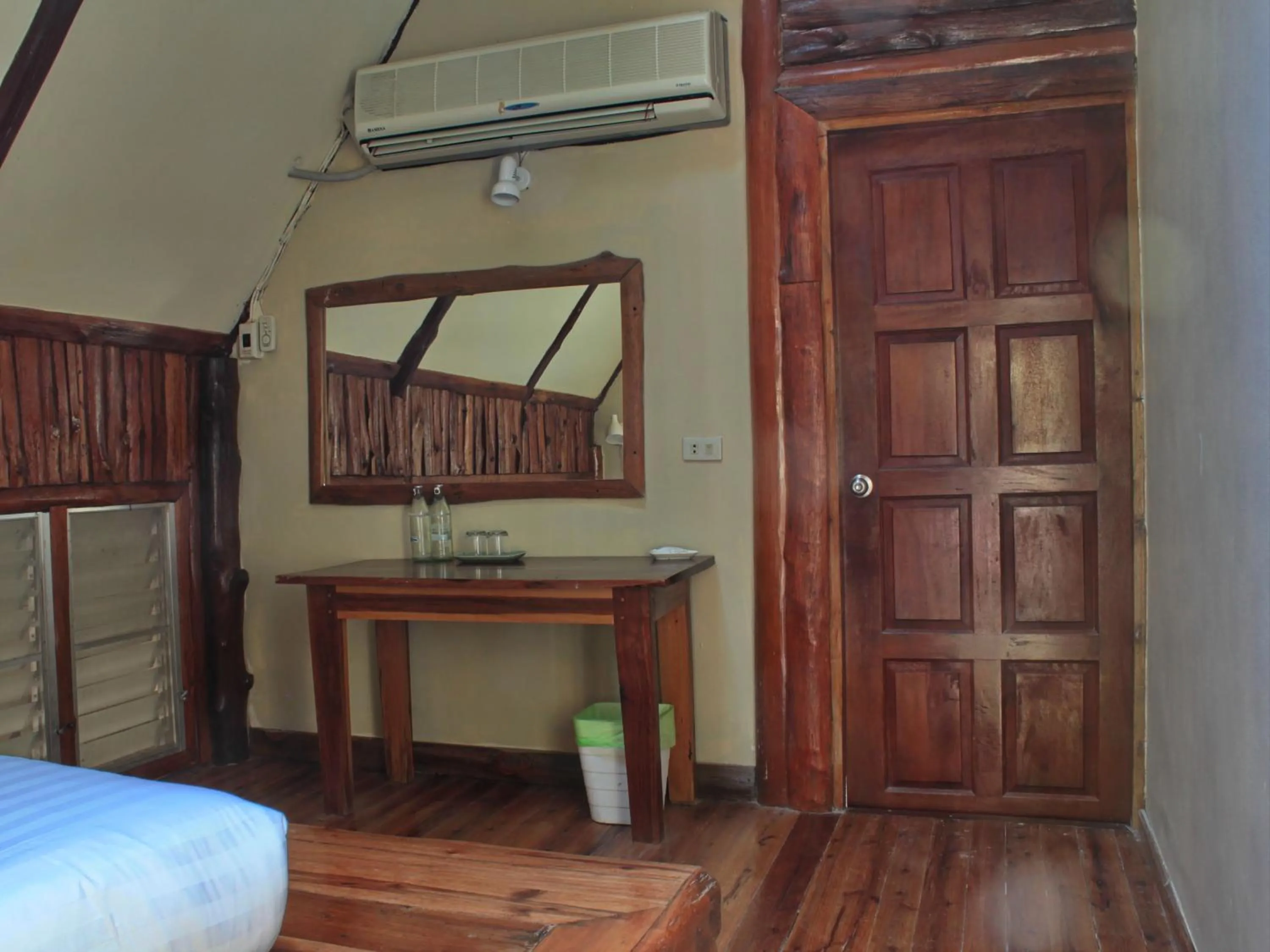 Bed in Baan Maka Nature Lodge