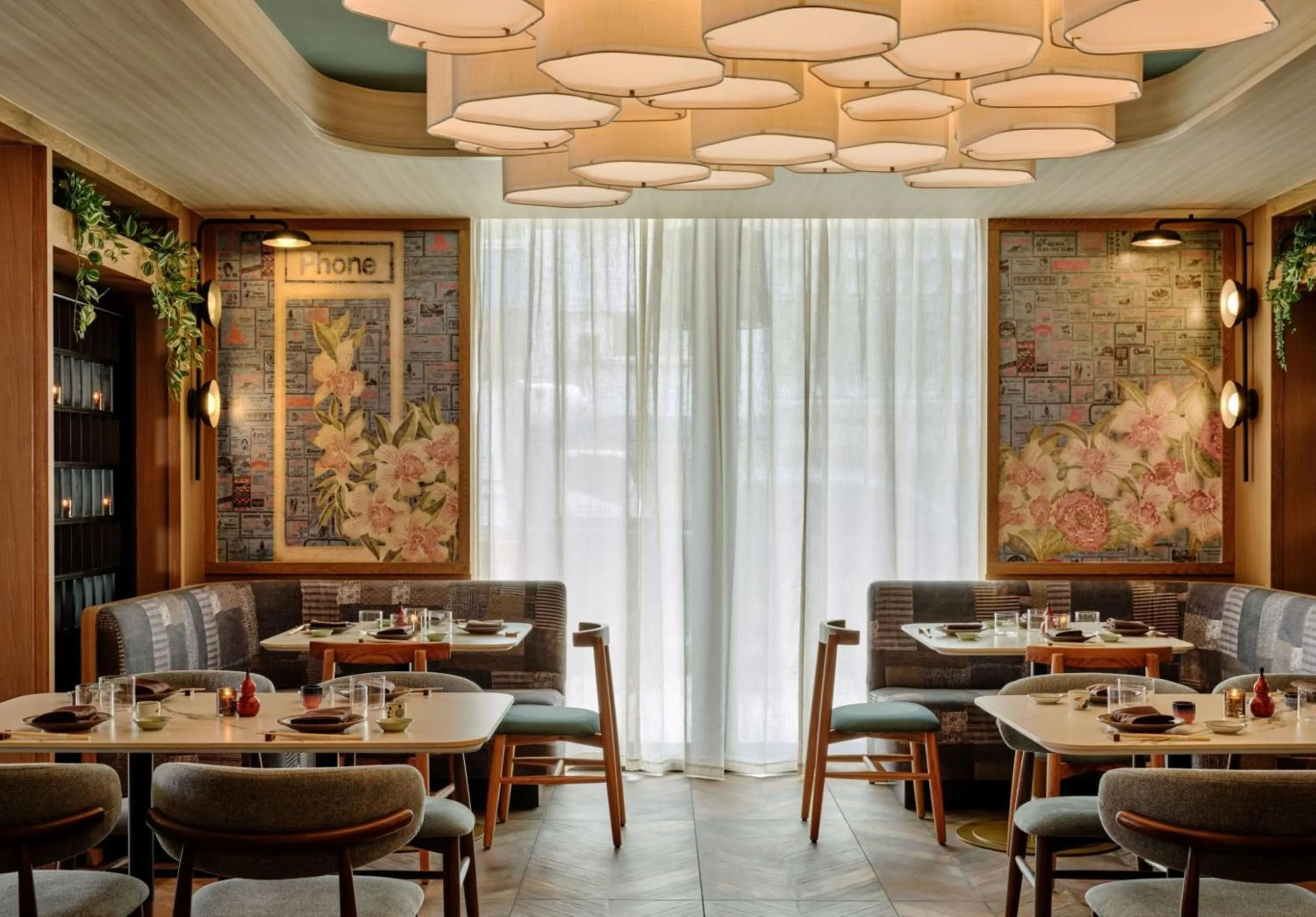 Restaurant/places to eat in Romer House Waikiki