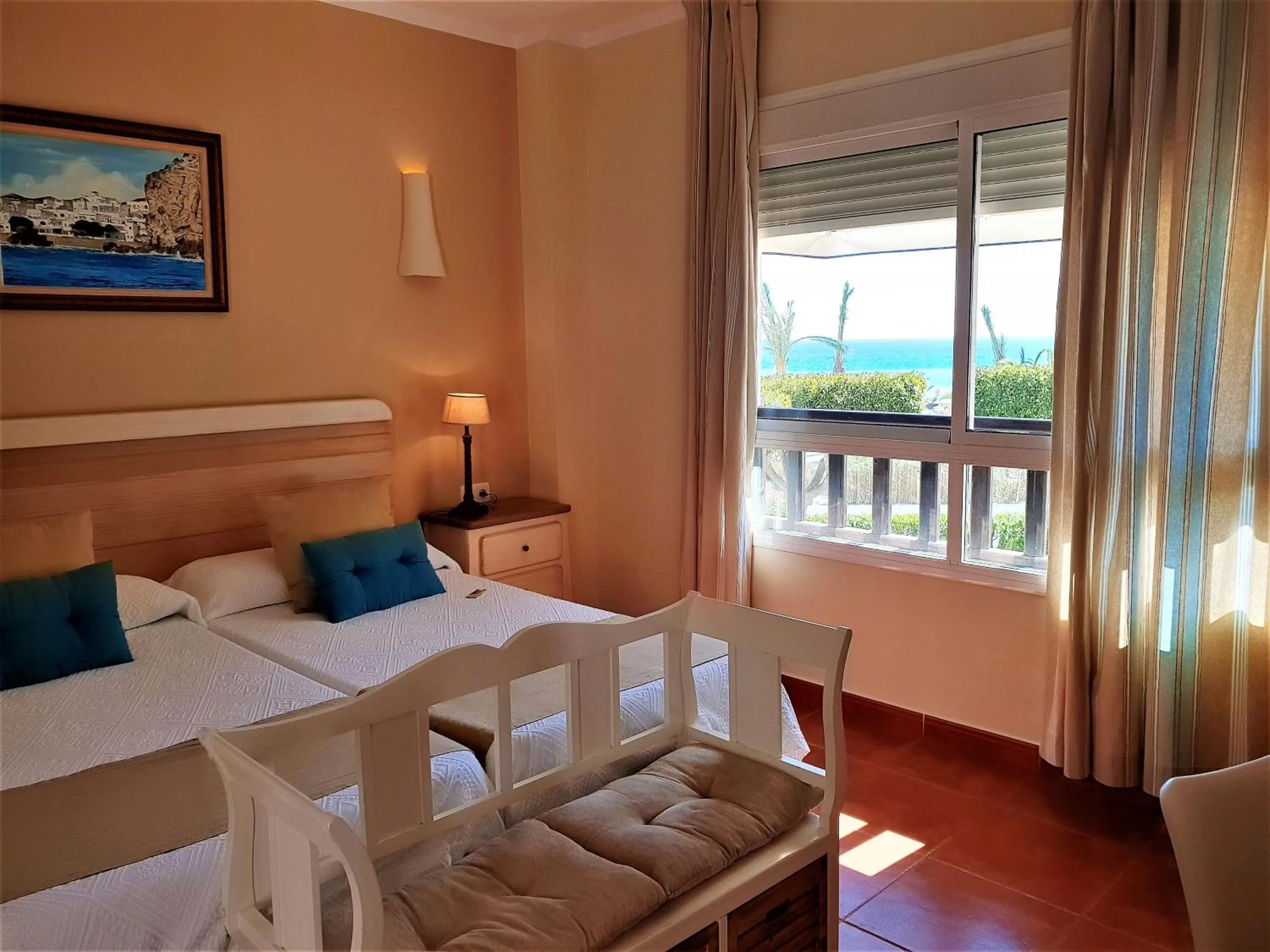 Garden view, Bed in Hotel las Calas