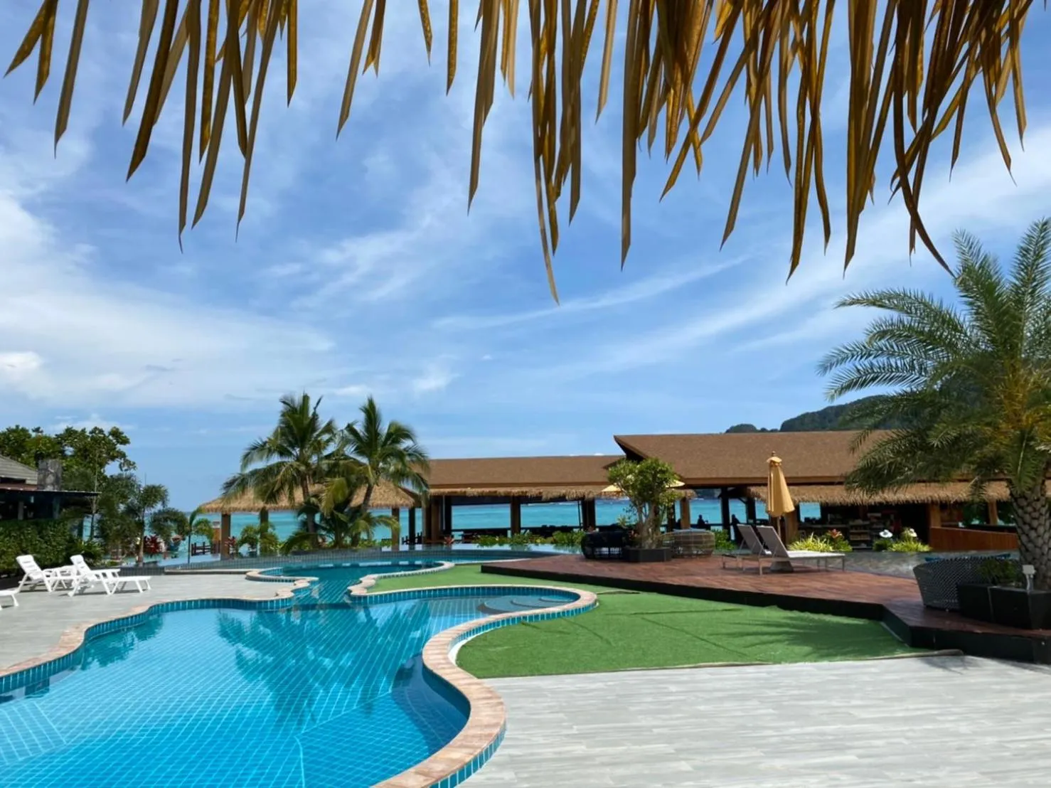 Swimming pool in U Rip Resort Phi Phi Hotel