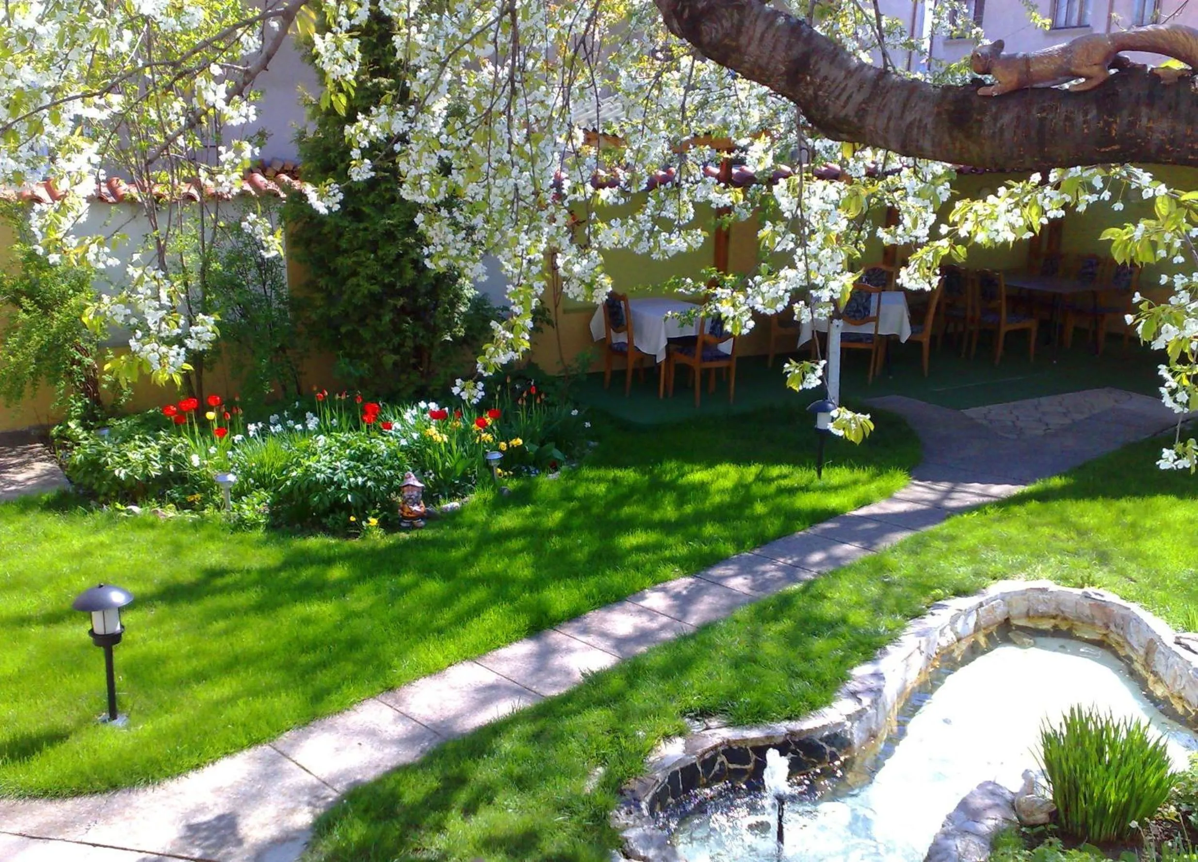 Garden in Family Hotel Sonata