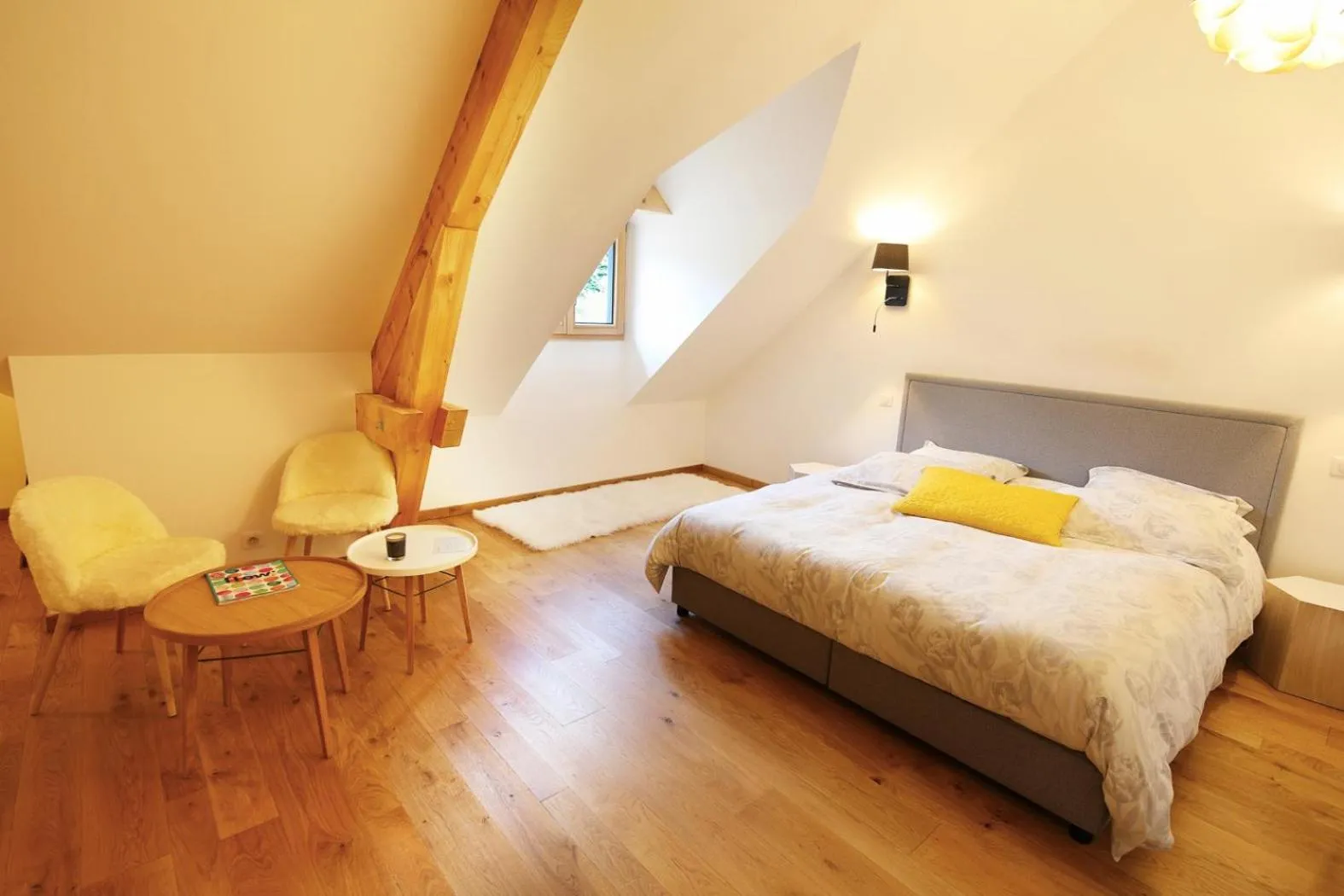 Photo of the whole room, Bed in Maison d'hôtes & SPA La Scierie