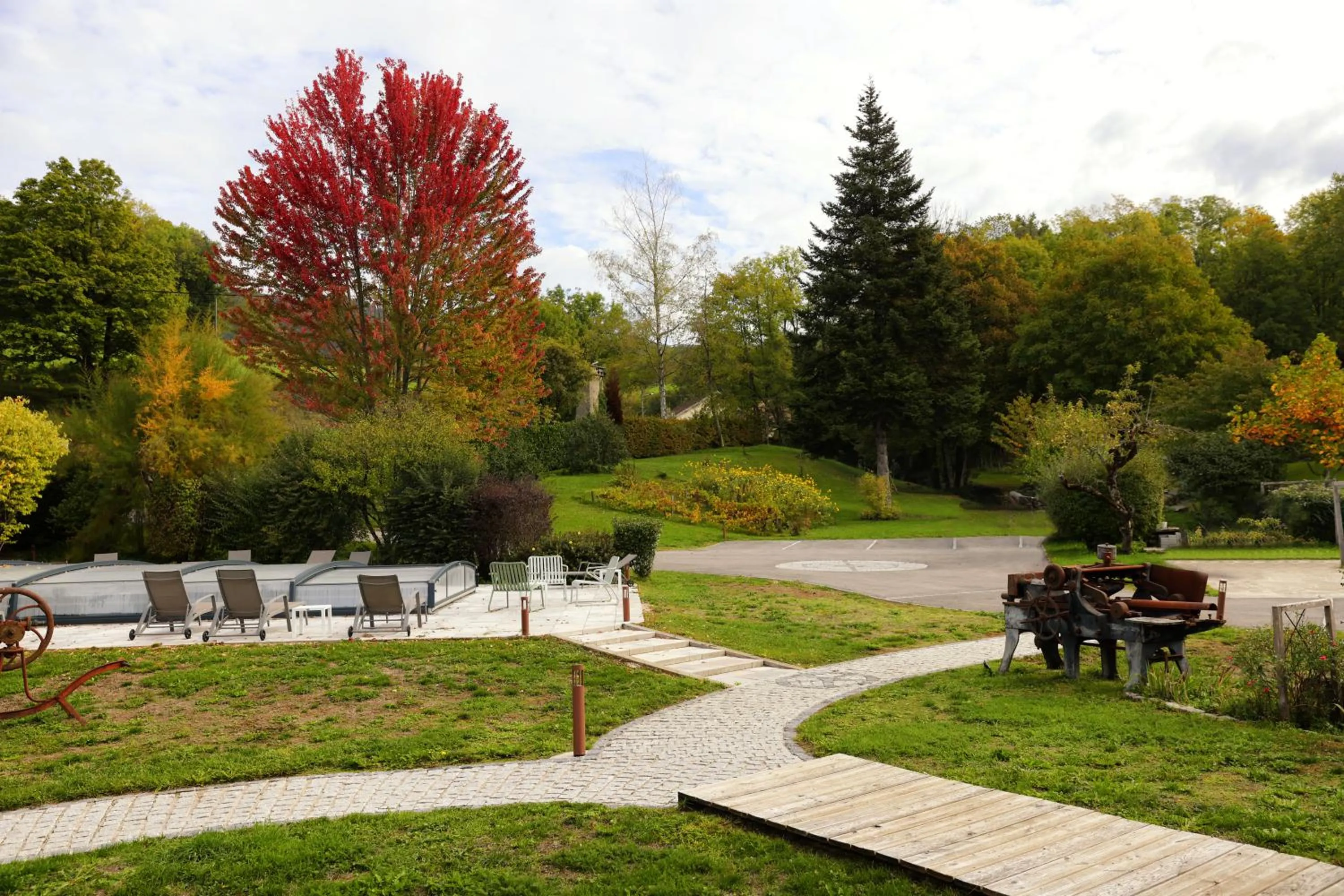 Garden in Maison d'hôtes & SPA La Scierie