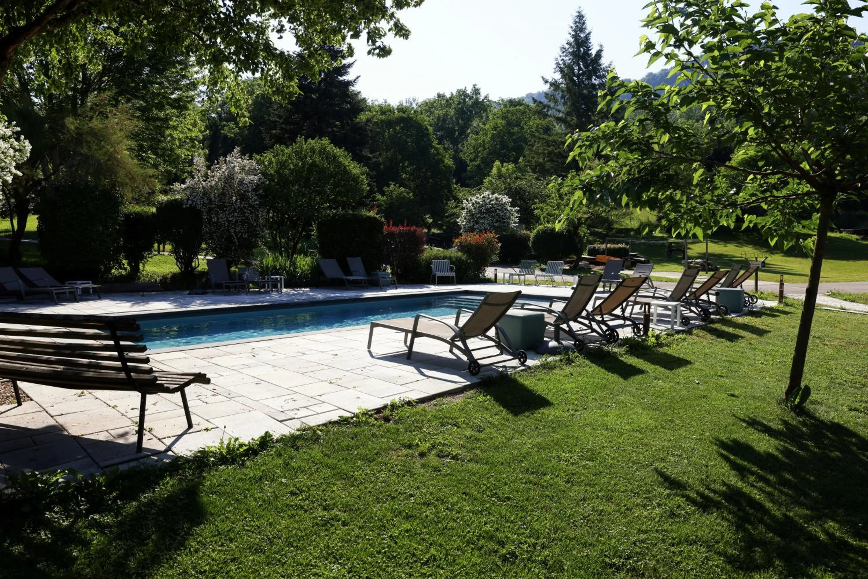 Swimming pool in Maison d'hôtes & SPA La Scierie