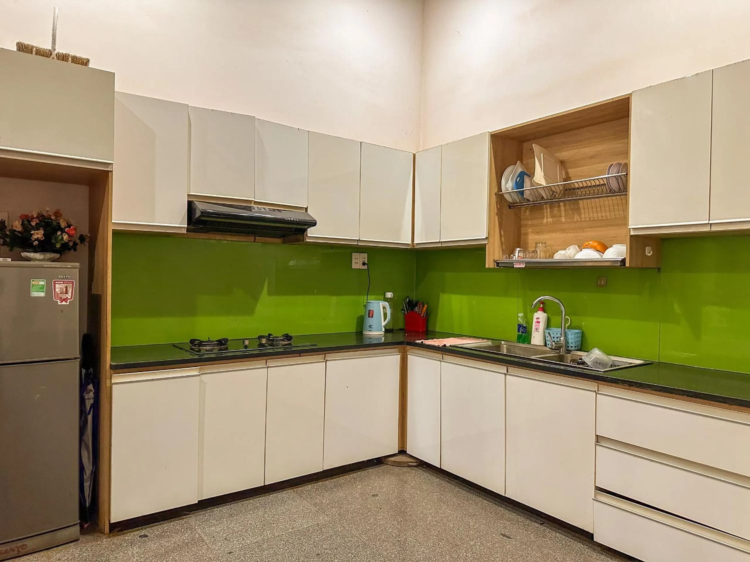 Communal kitchen in Hotel Phu Hai