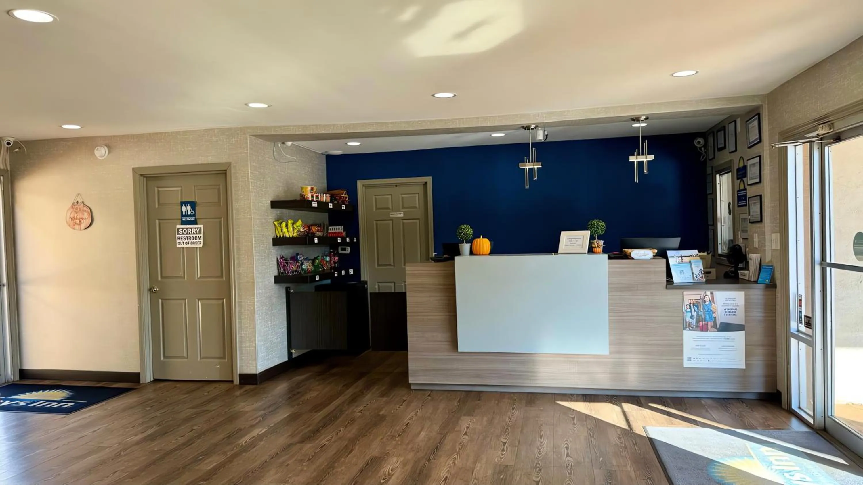 Lobby or reception in Days Inn by Wyndham Cookeville