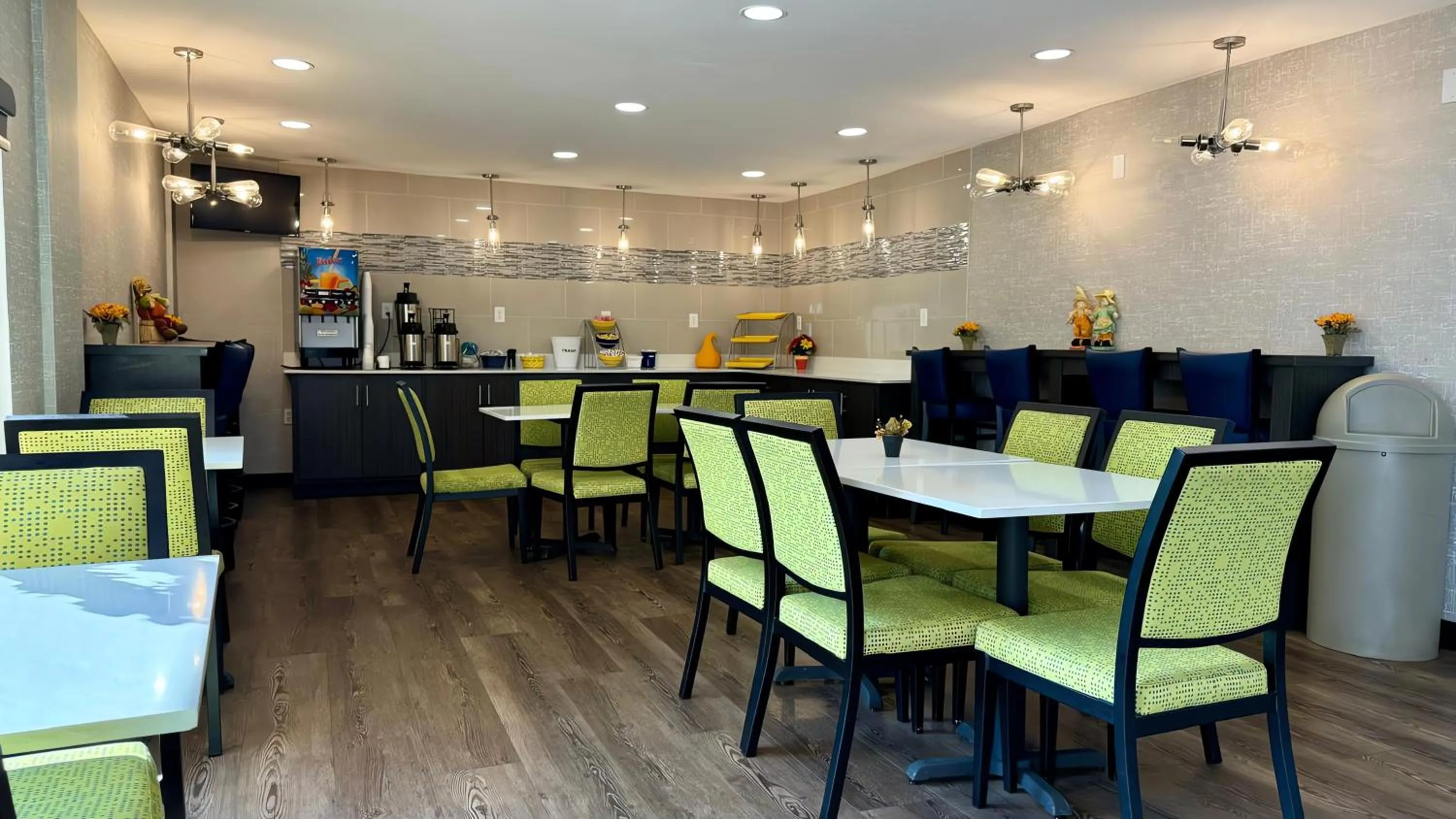 Breakfast in Days Inn by Wyndham Cookeville