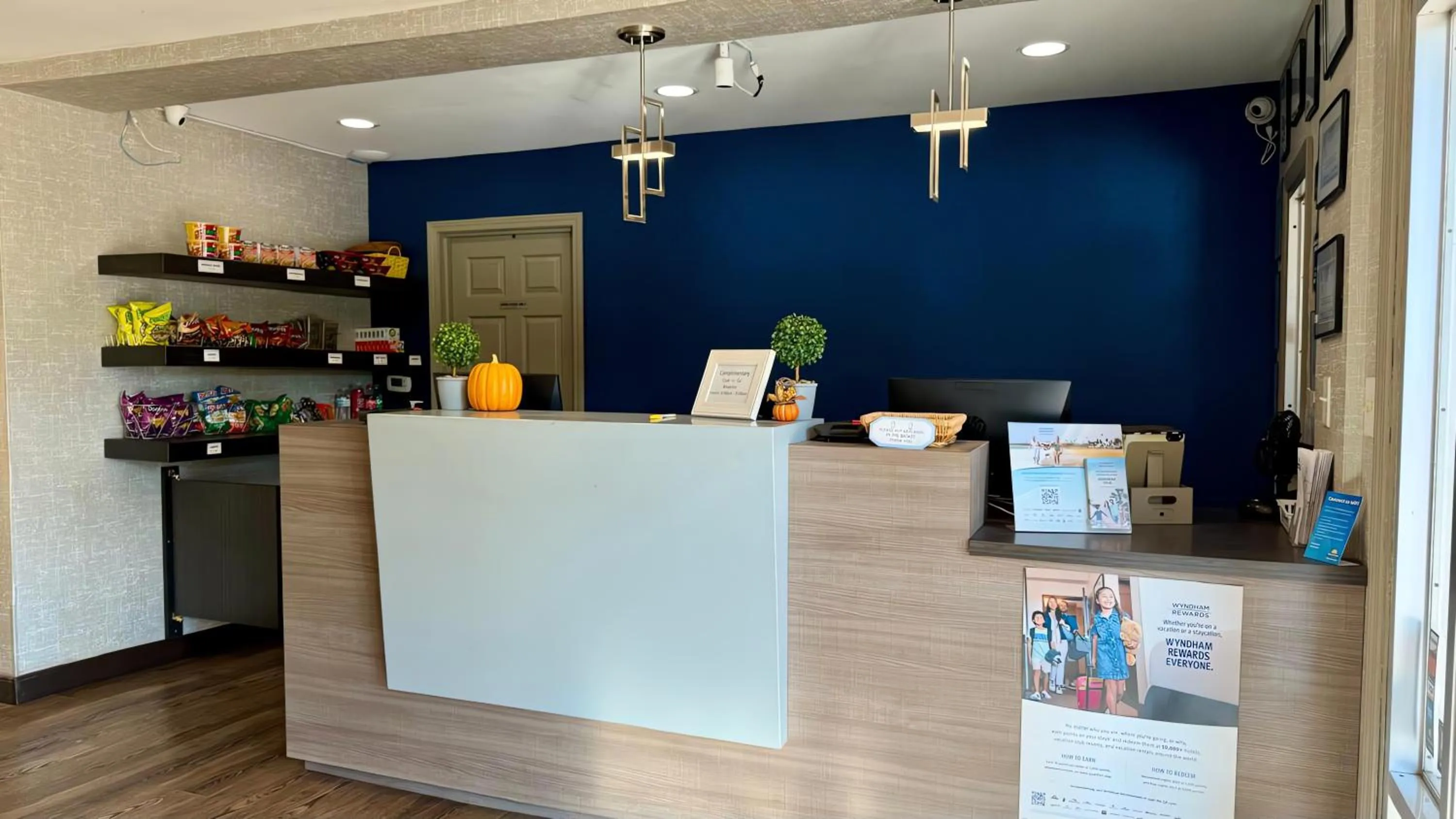 Lobby or reception in Days Inn by Wyndham Cookeville